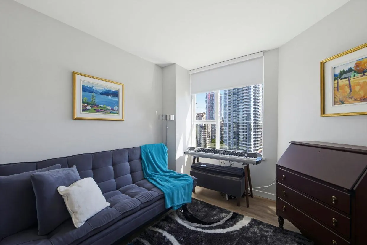 1045 Quayside Drive #1606