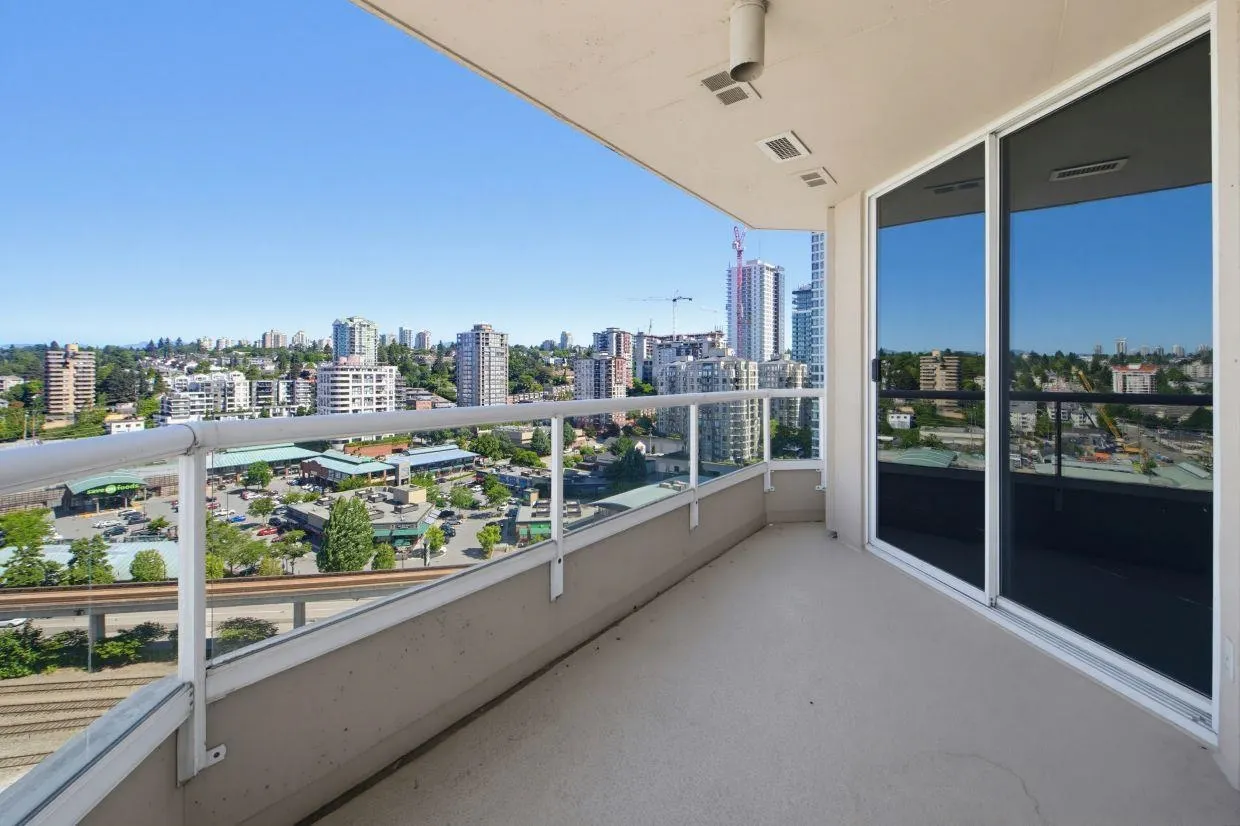 1045 Quayside Drive #1606