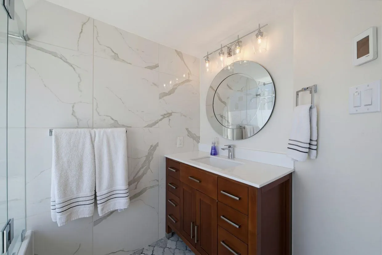 1045 Quayside Drive #1606