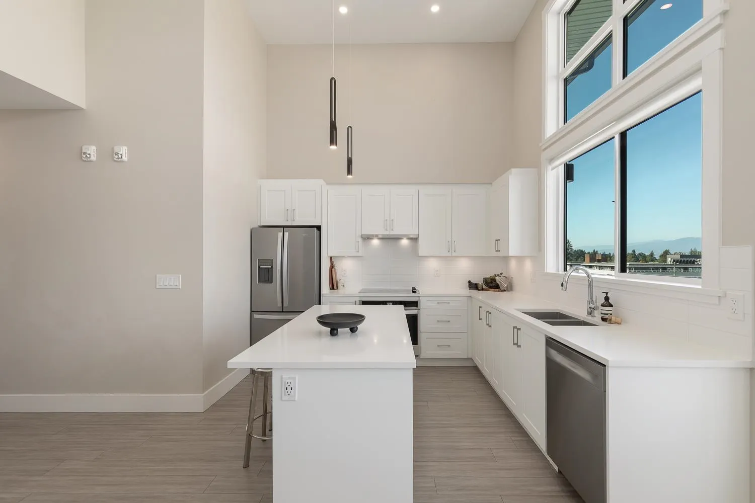22335 Mcintosh Avenue #602