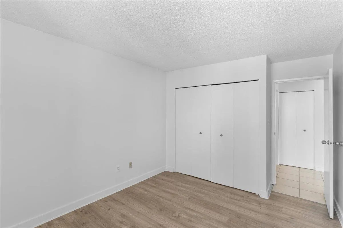1127 Barclay Street #904