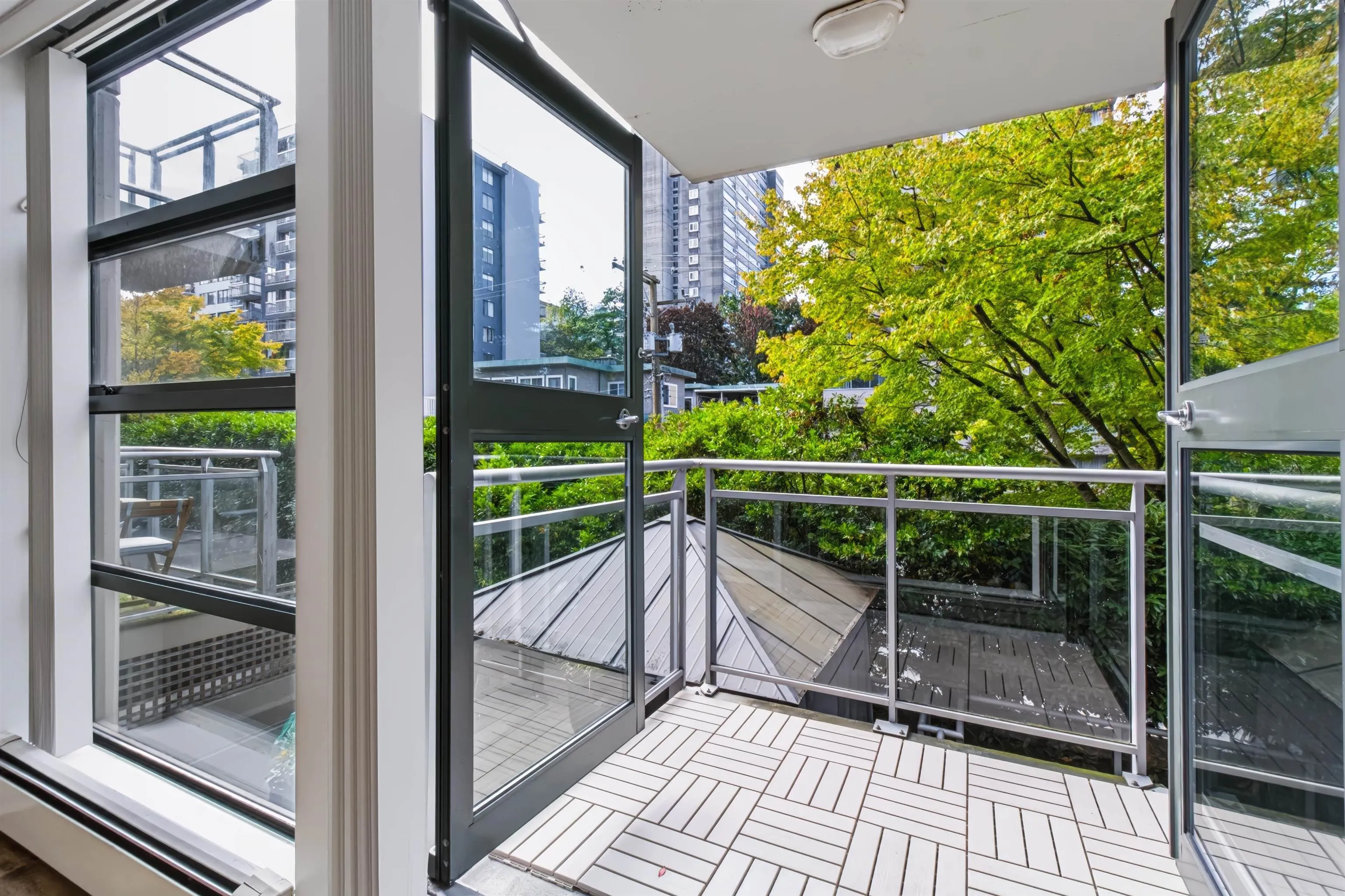 1688 Robson Street #202