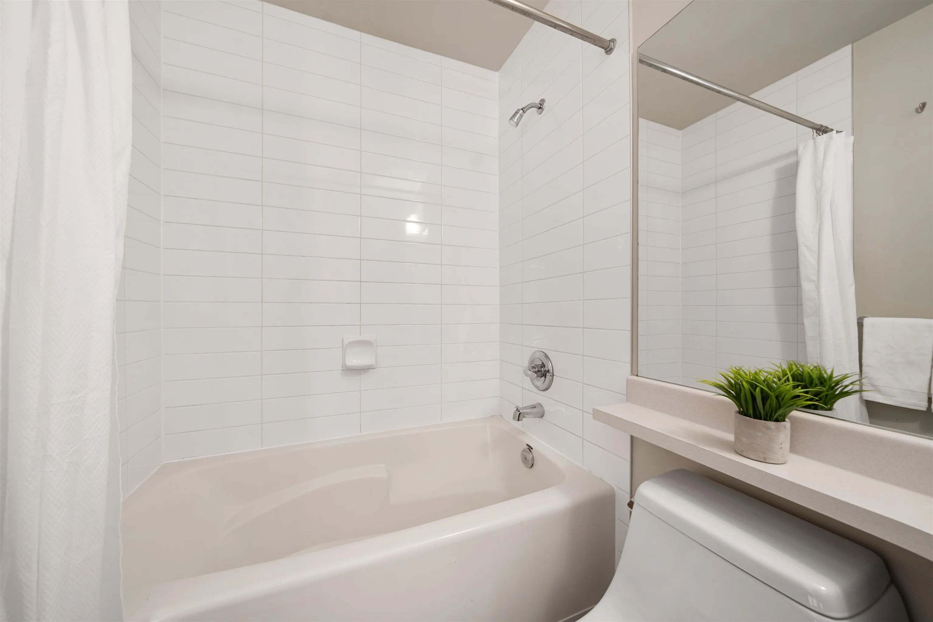 13733 107a Avenue #422