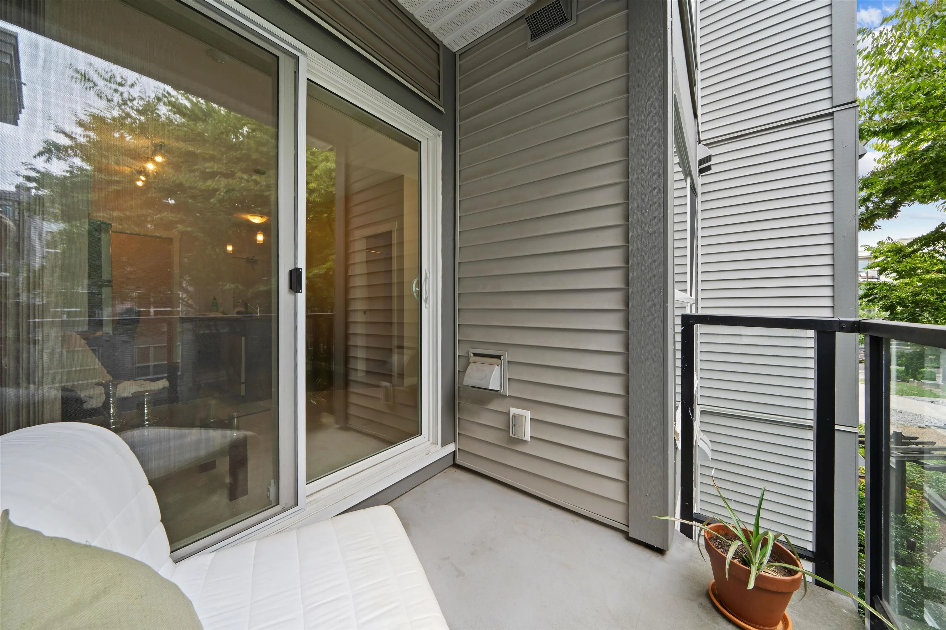 13733 107a Avenue #422