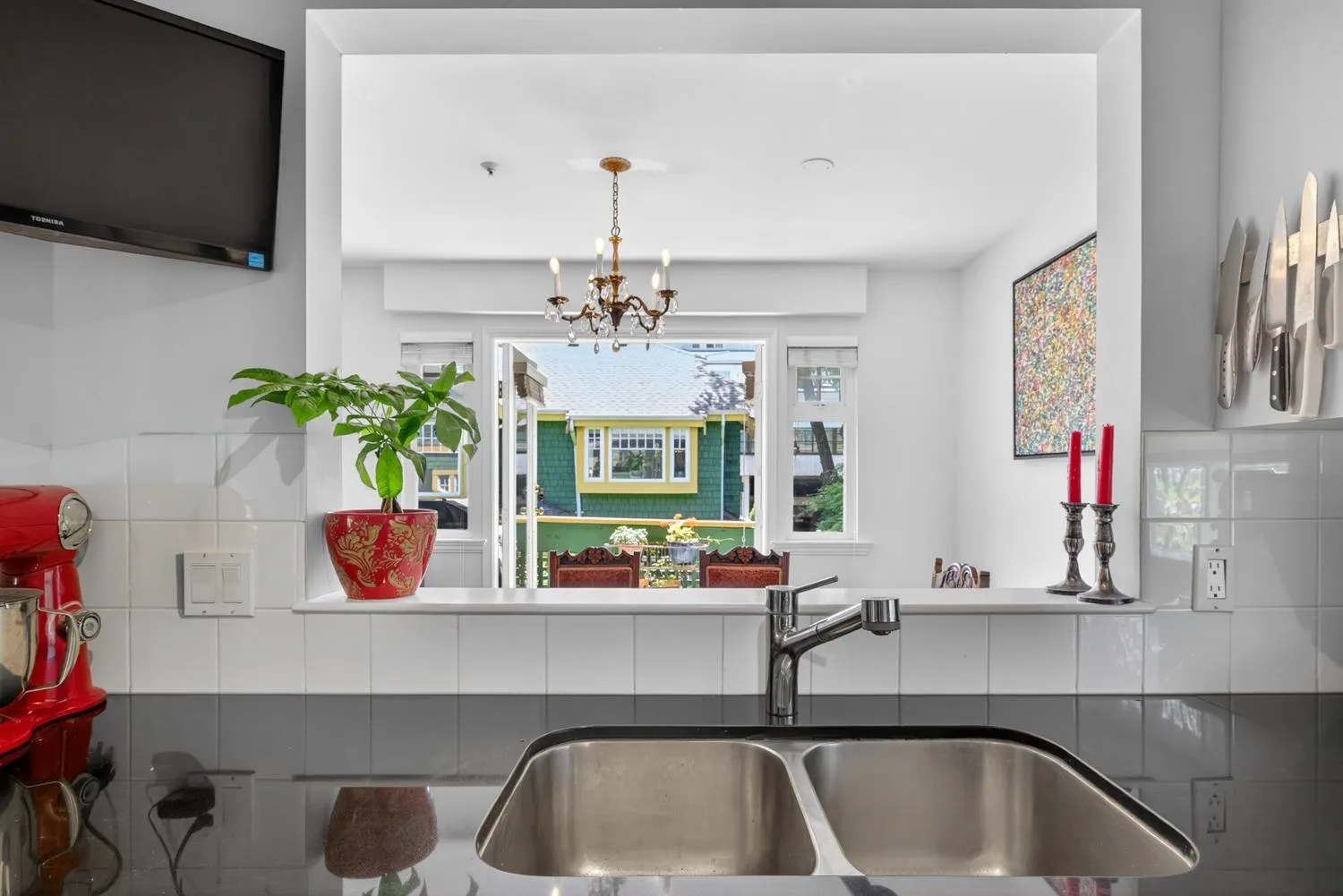2950 W 8th Avenue