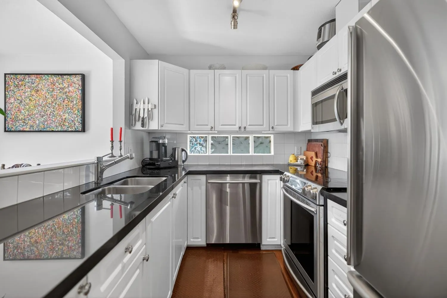 2950 W 8th Avenue