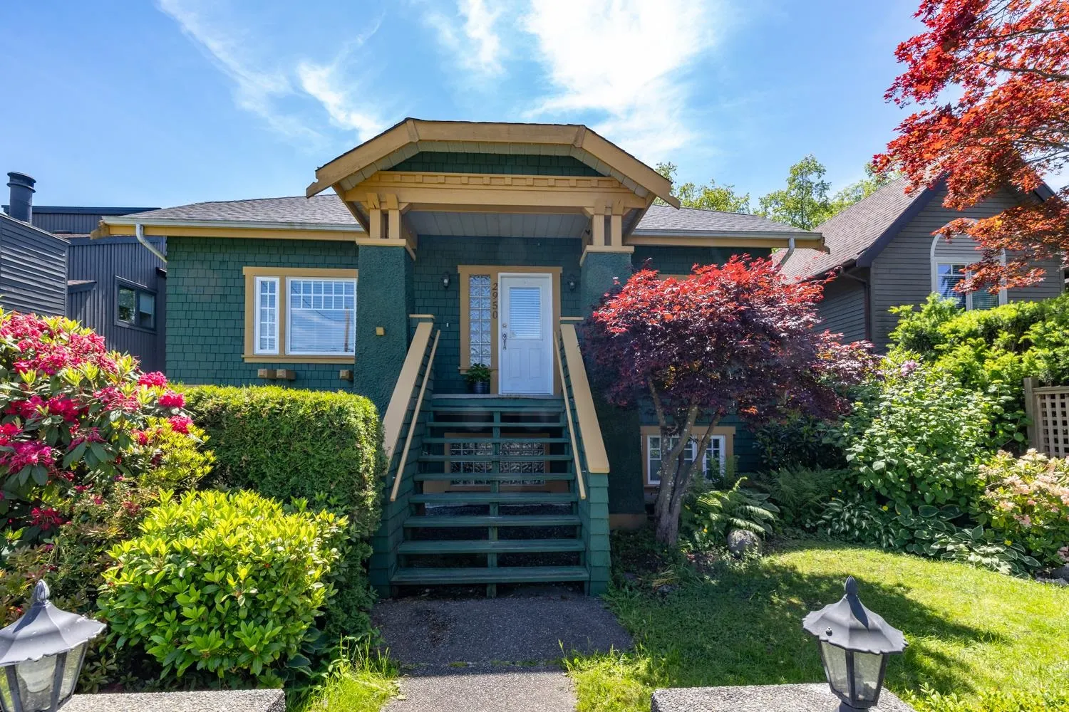 2950 W 8th Avenue