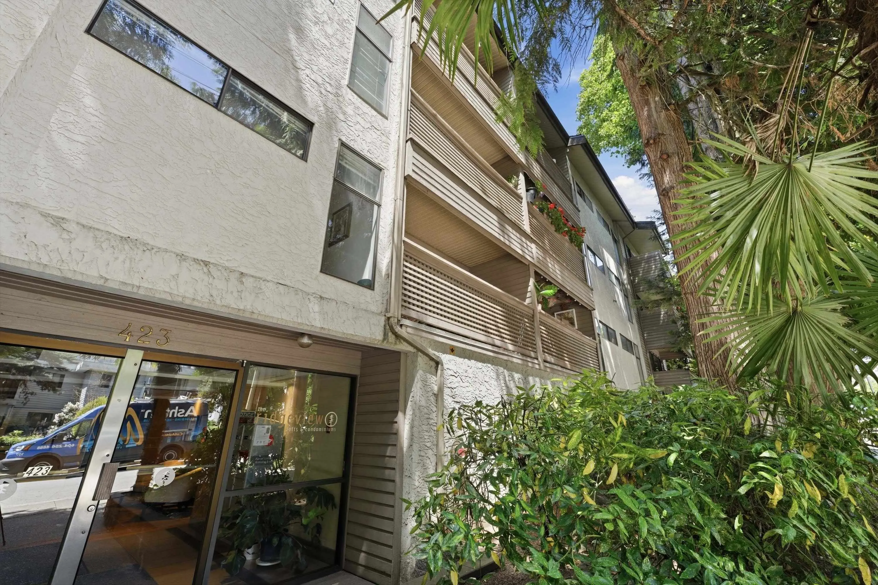 423 Agnes Street #106
