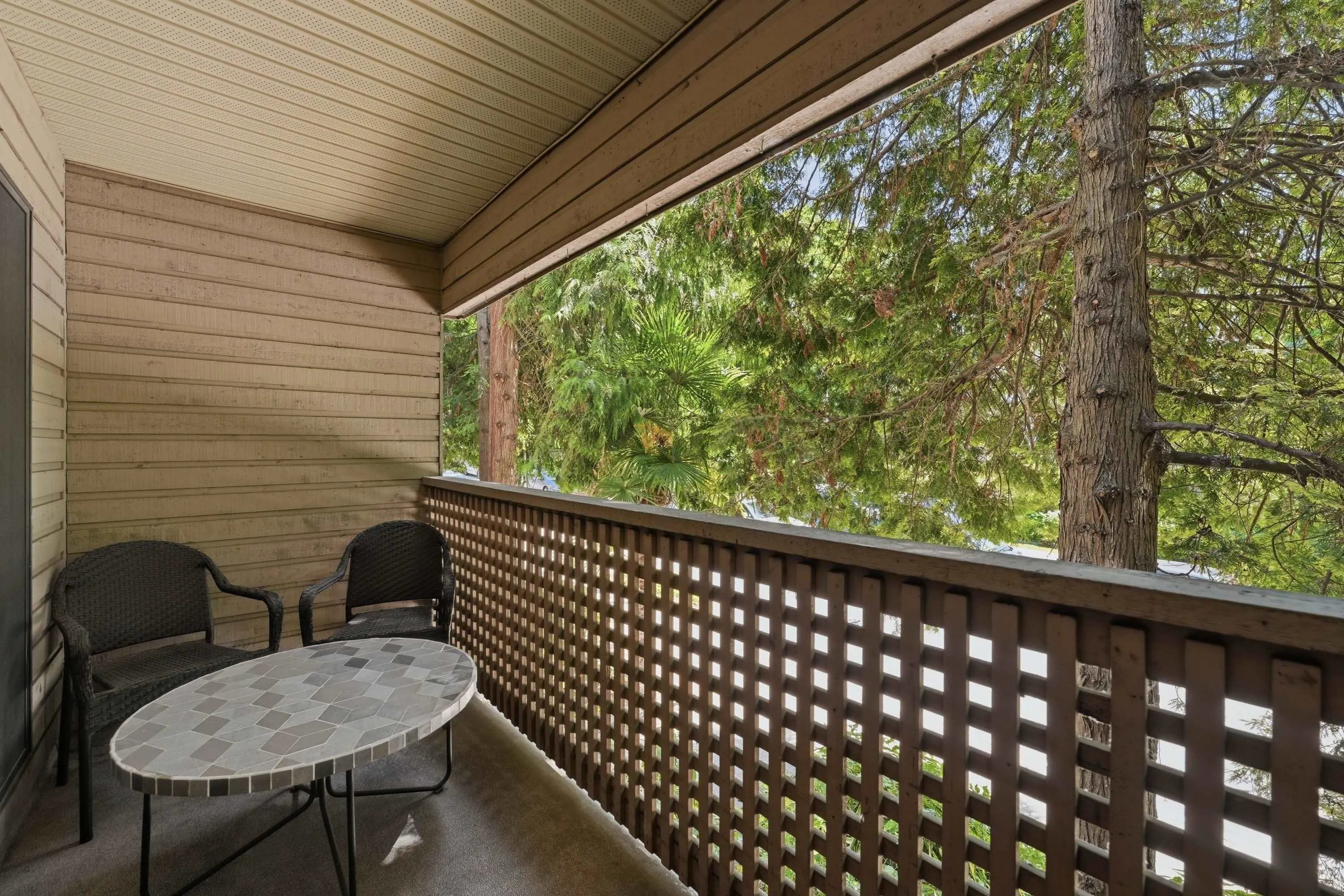 423 Agnes Street #106