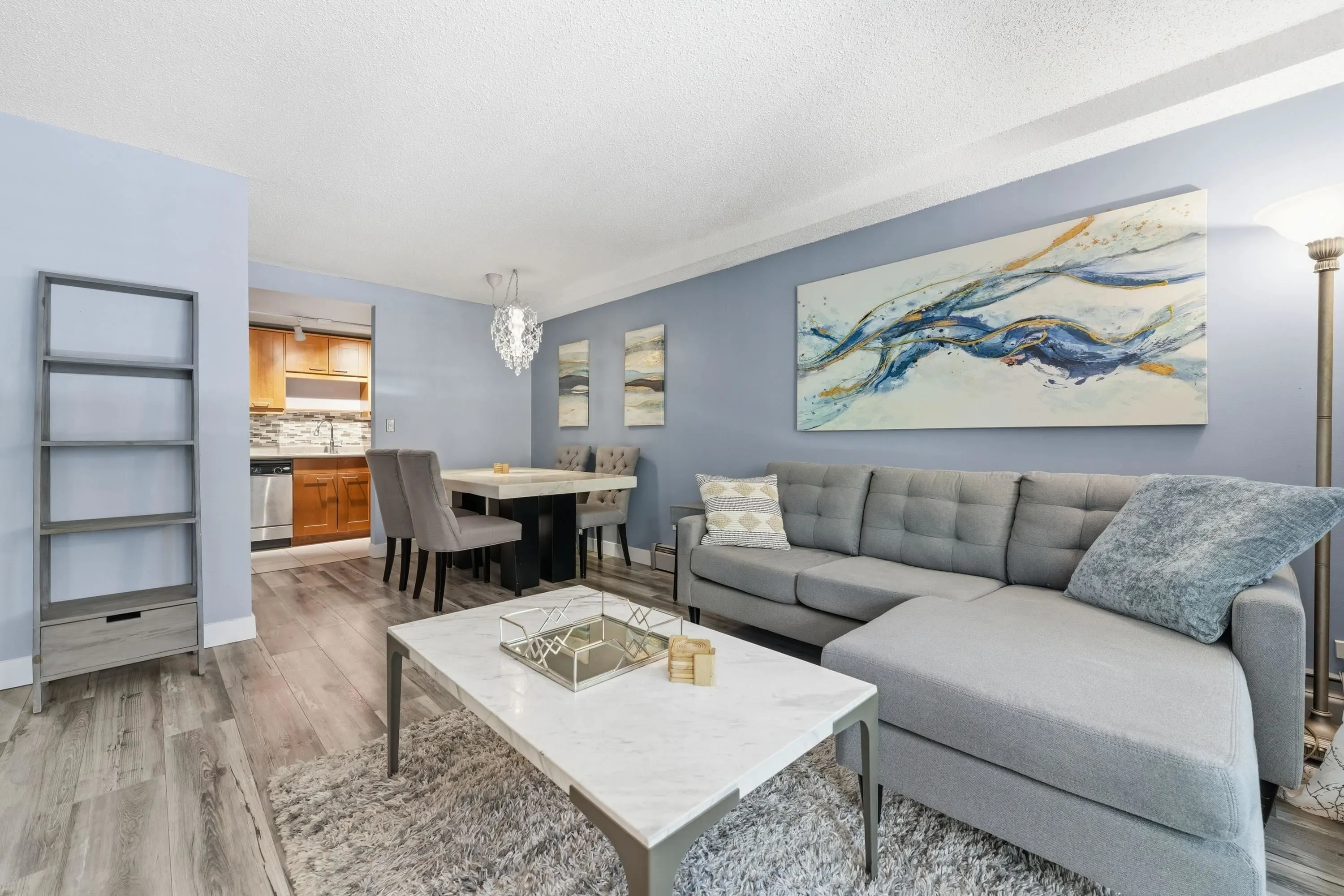 423 Agnes Street #106