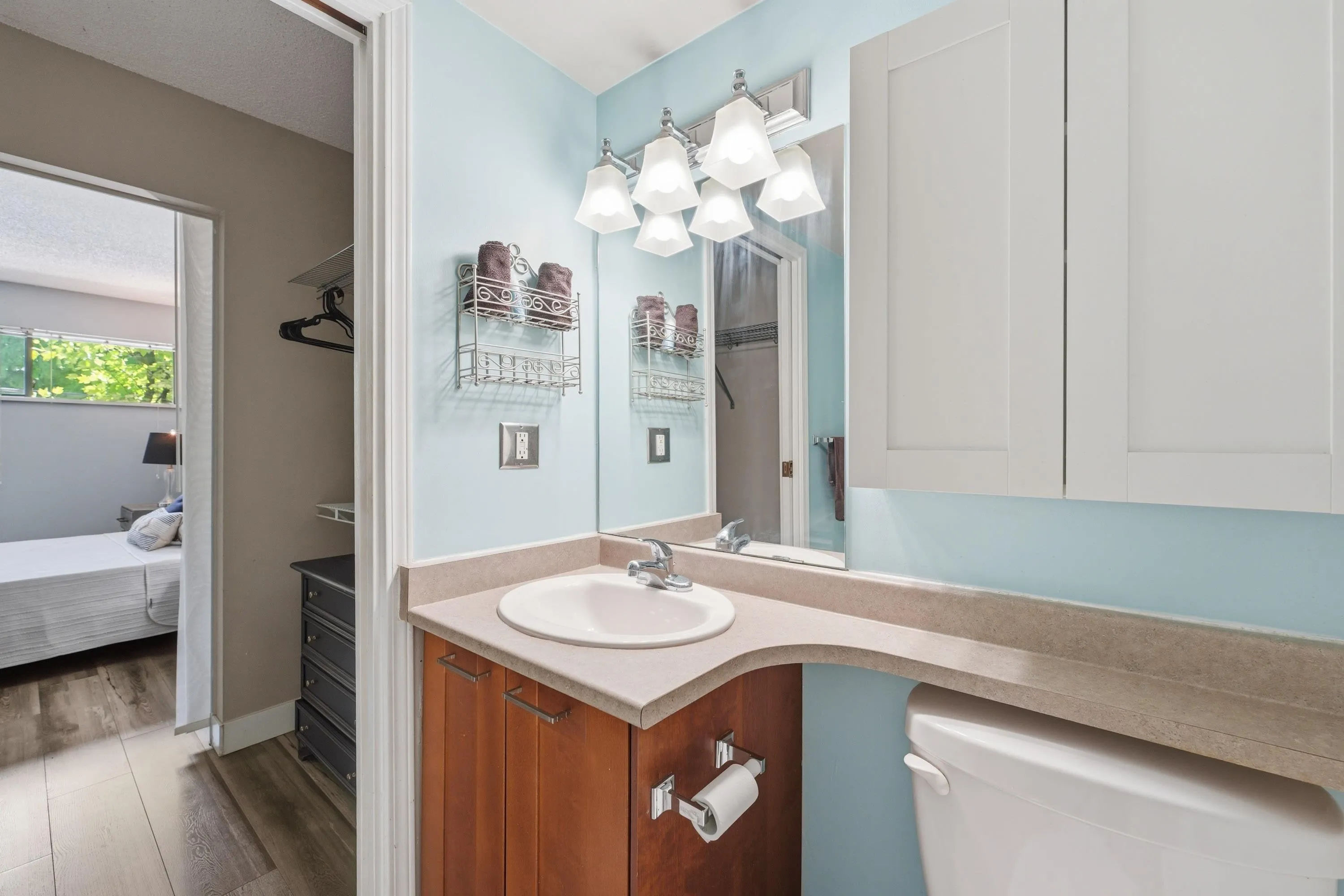 423 Agnes Street #106