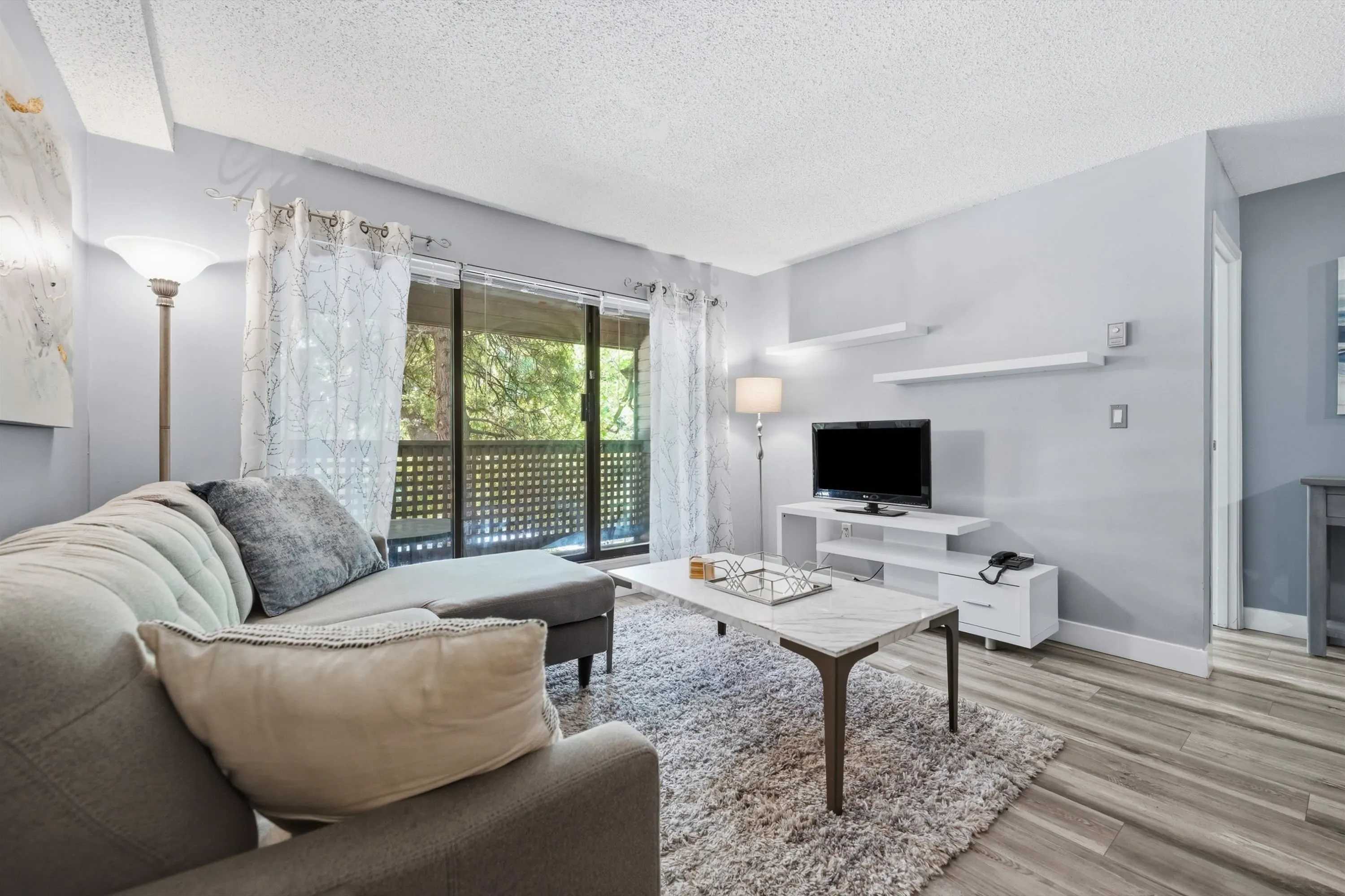 423 Agnes Street #106