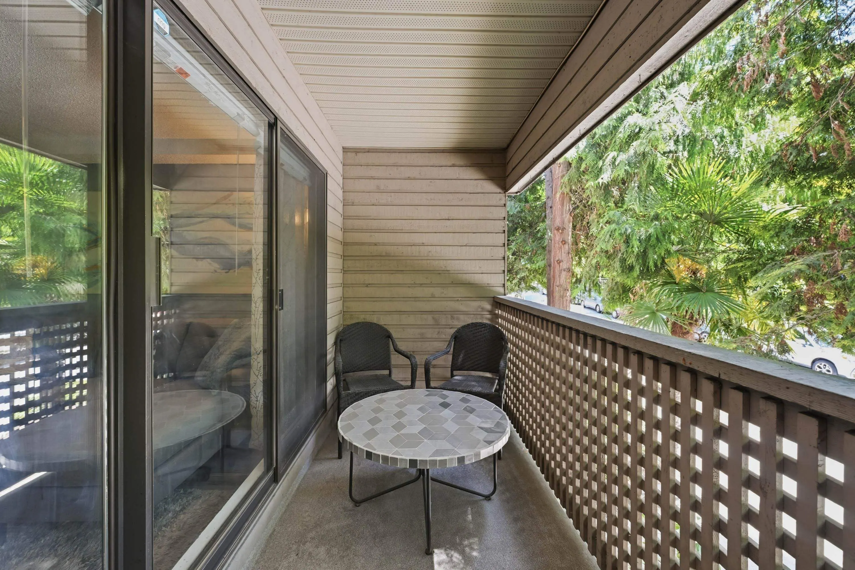 423 Agnes Street #106