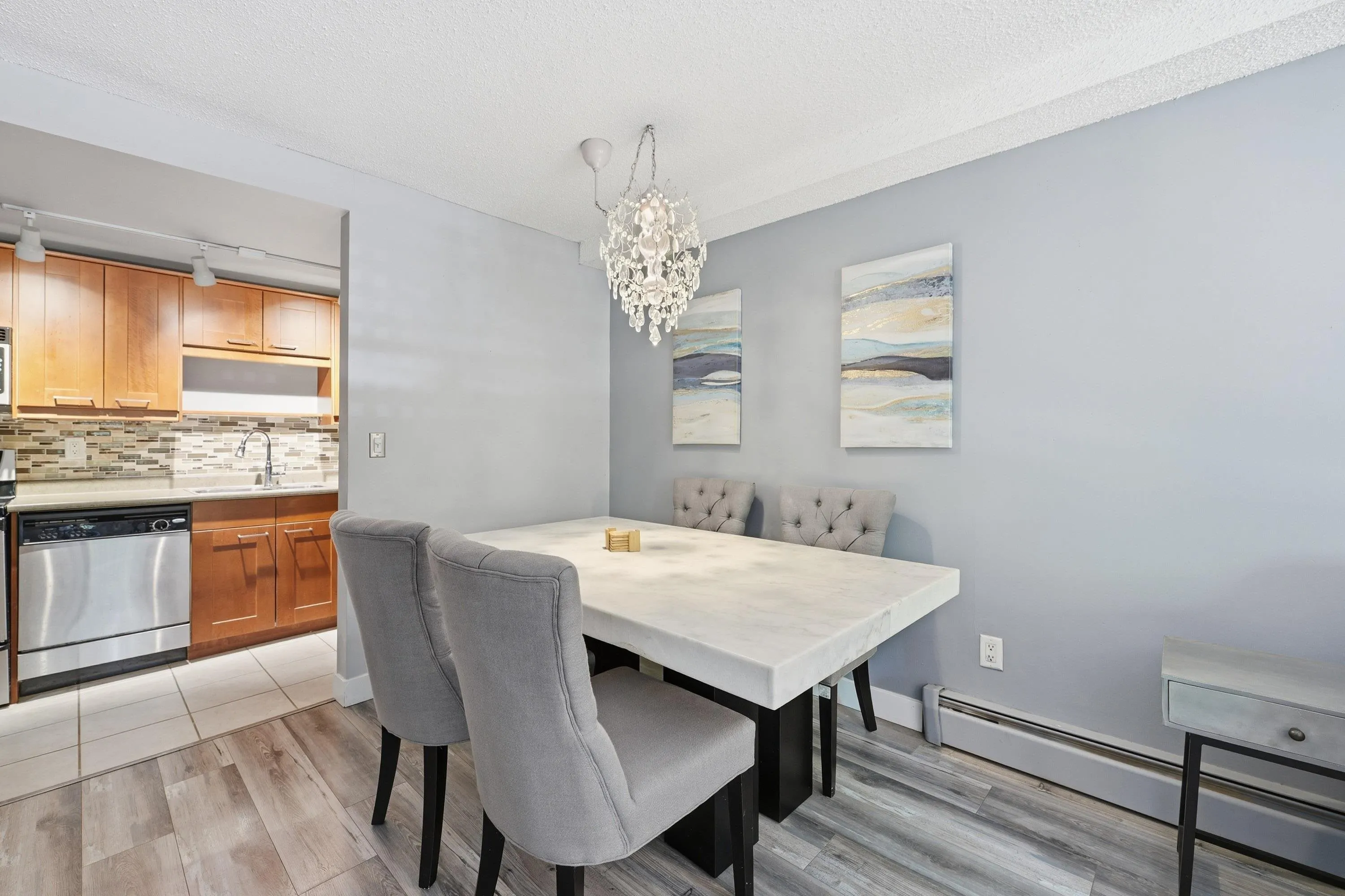 423 Agnes Street #106