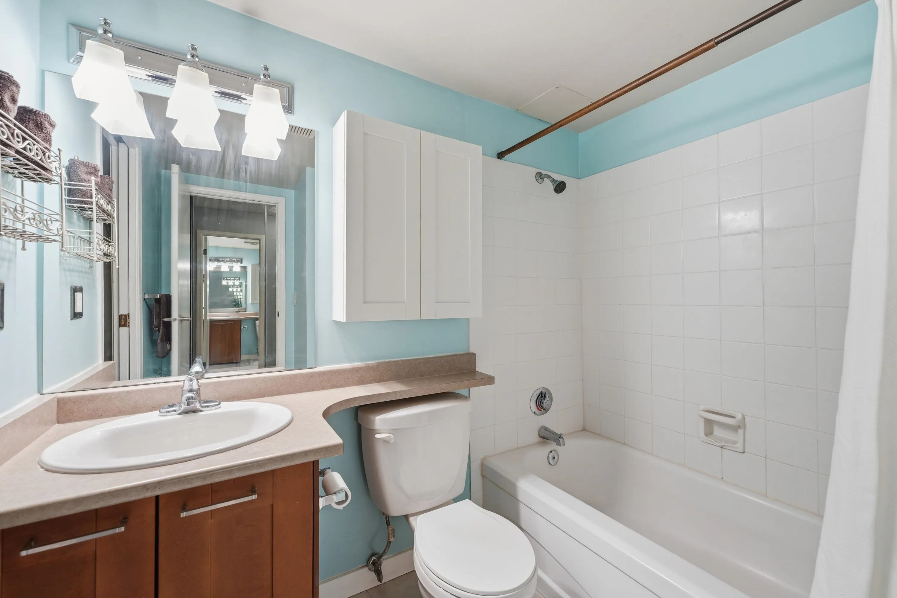 423 Agnes Street #106