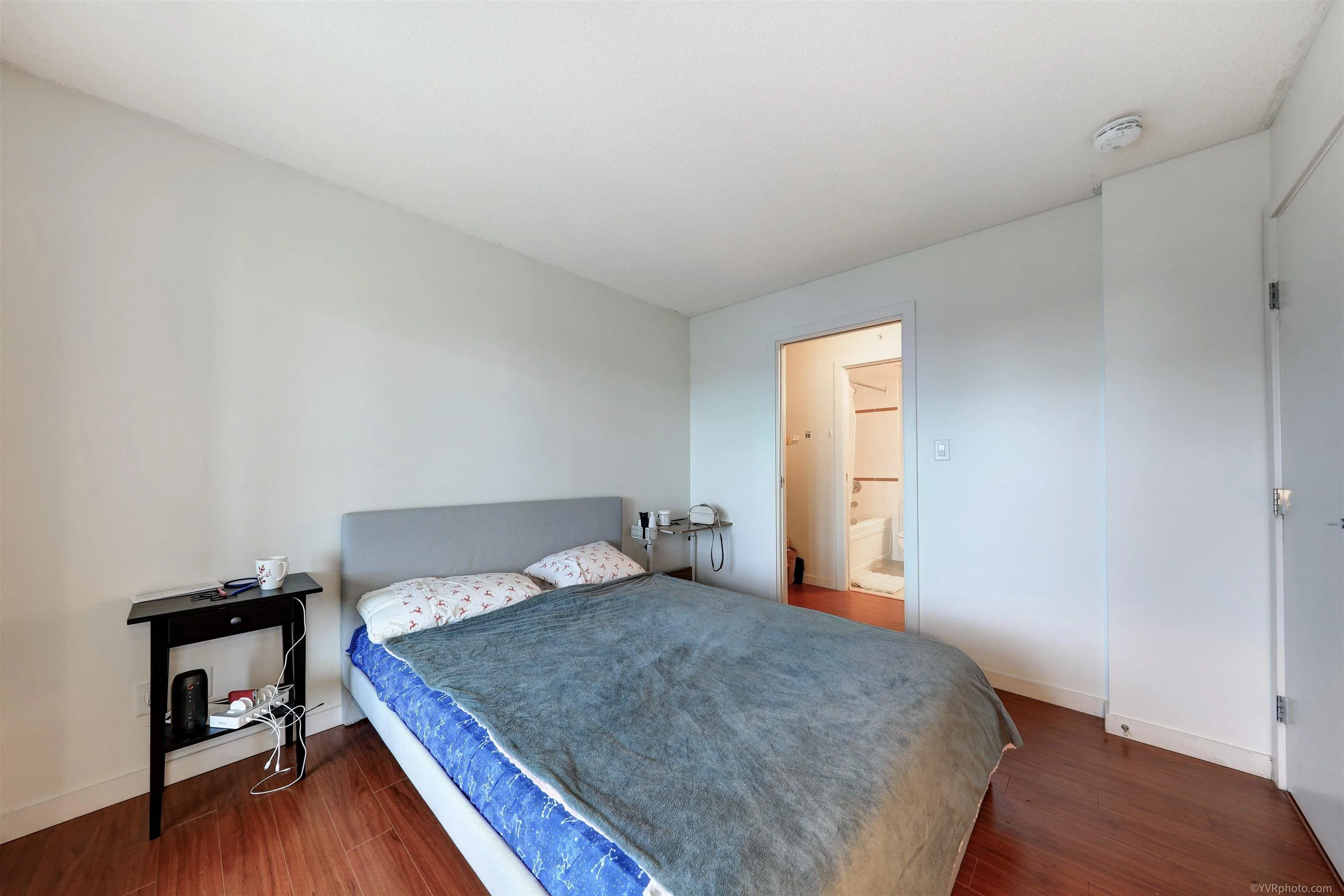 610 Granville Street #2611