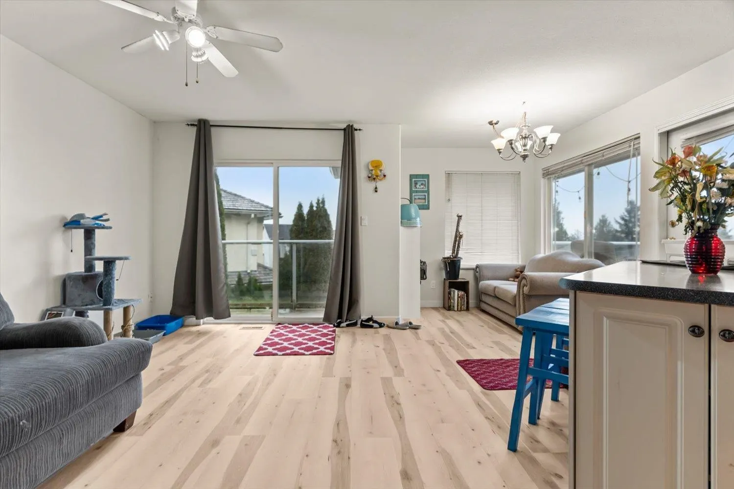 5635 Viewpoint Place