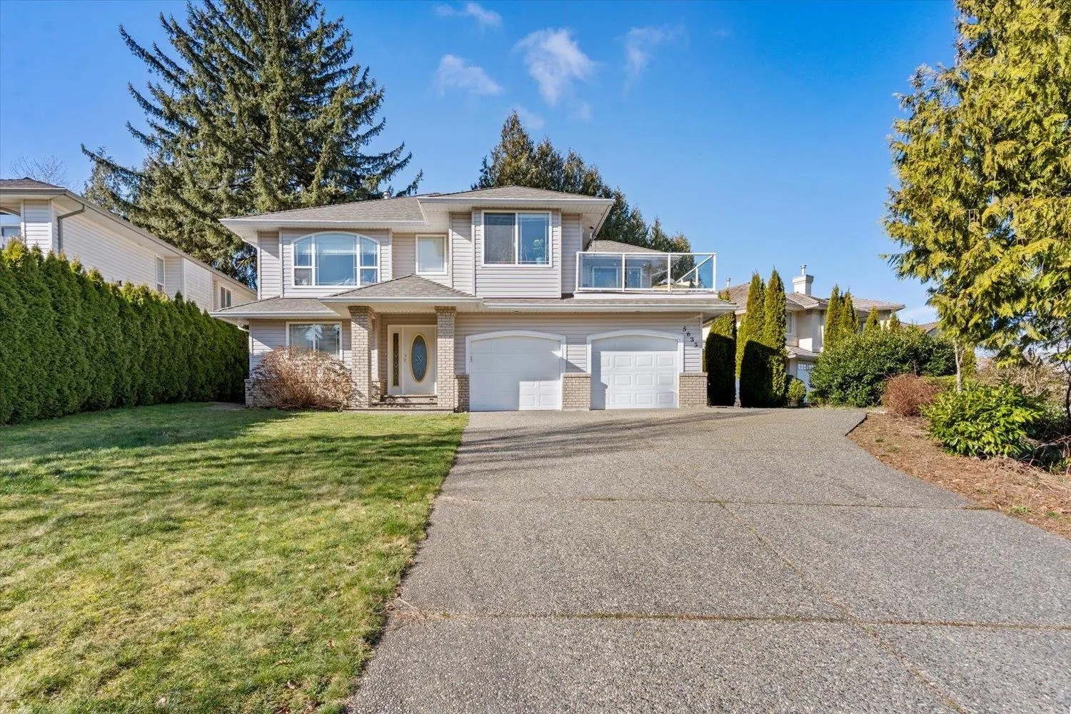 5635 Viewpoint Place