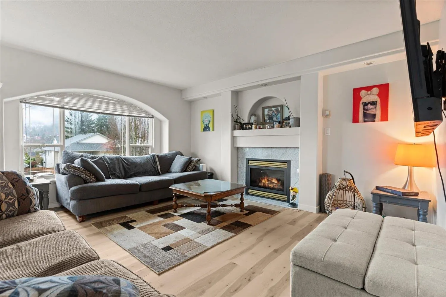 5635 Viewpoint Place