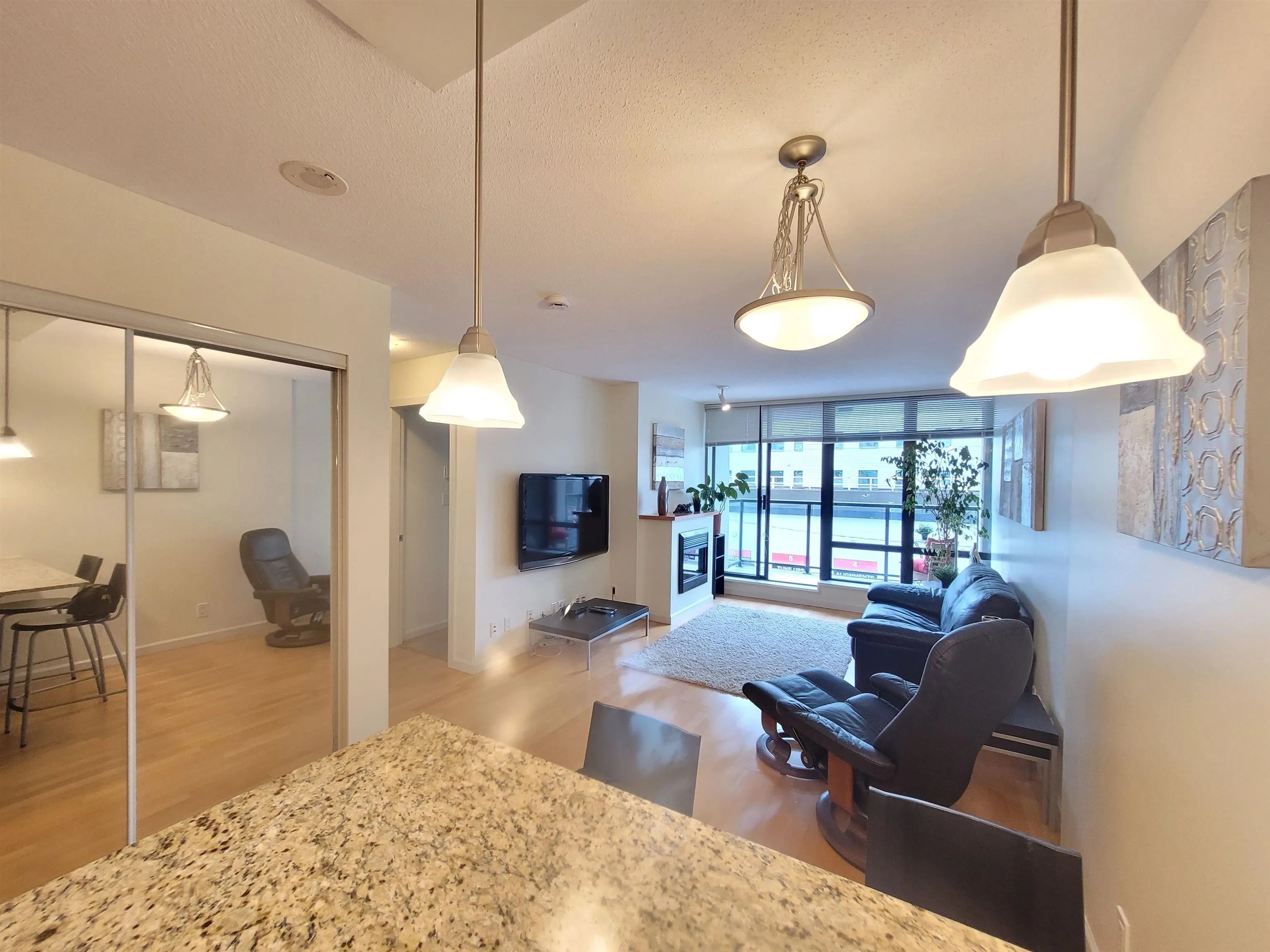 610 Victoria Street #408