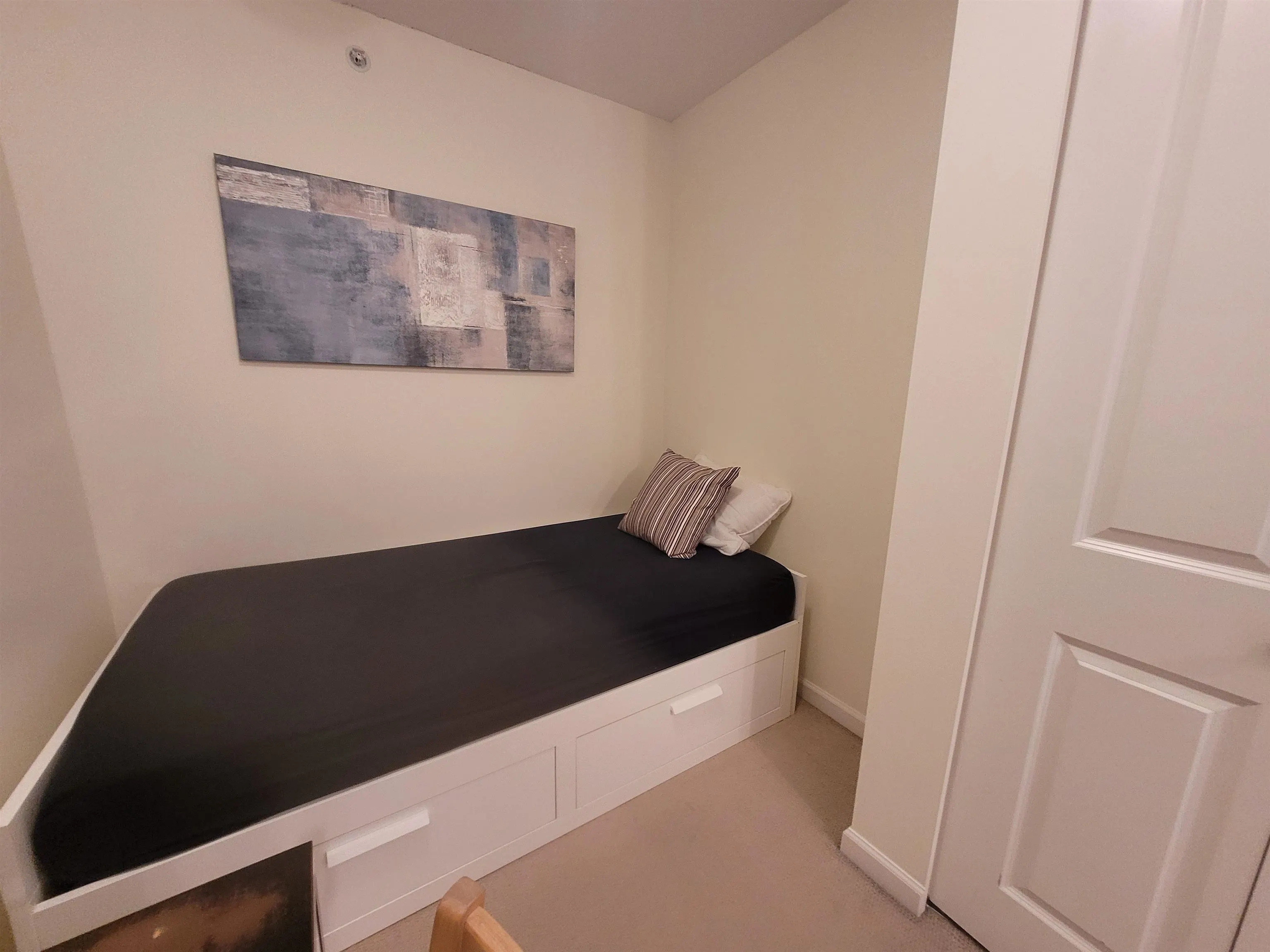 610 Victoria Street #408