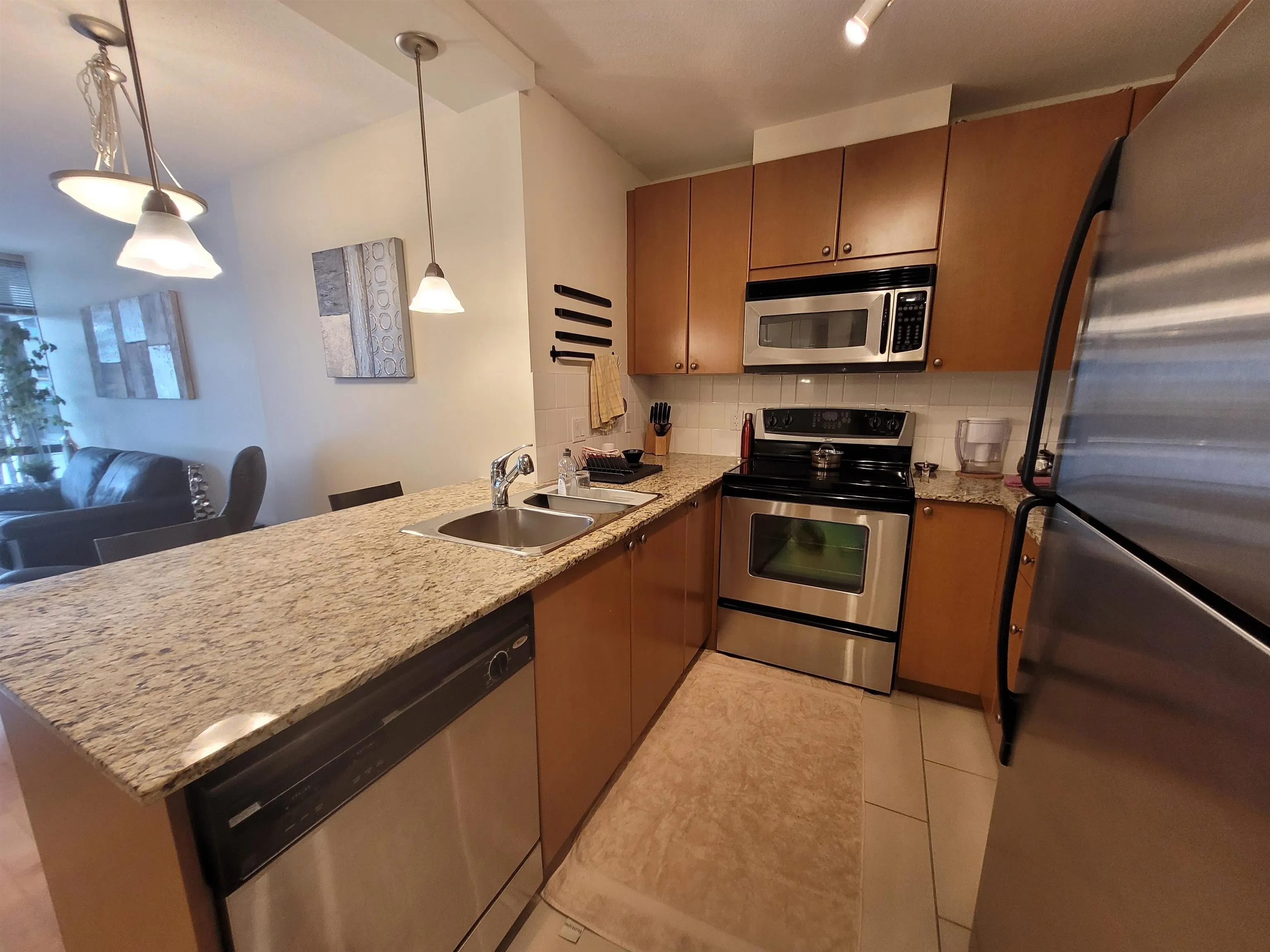 610 Victoria Street #408