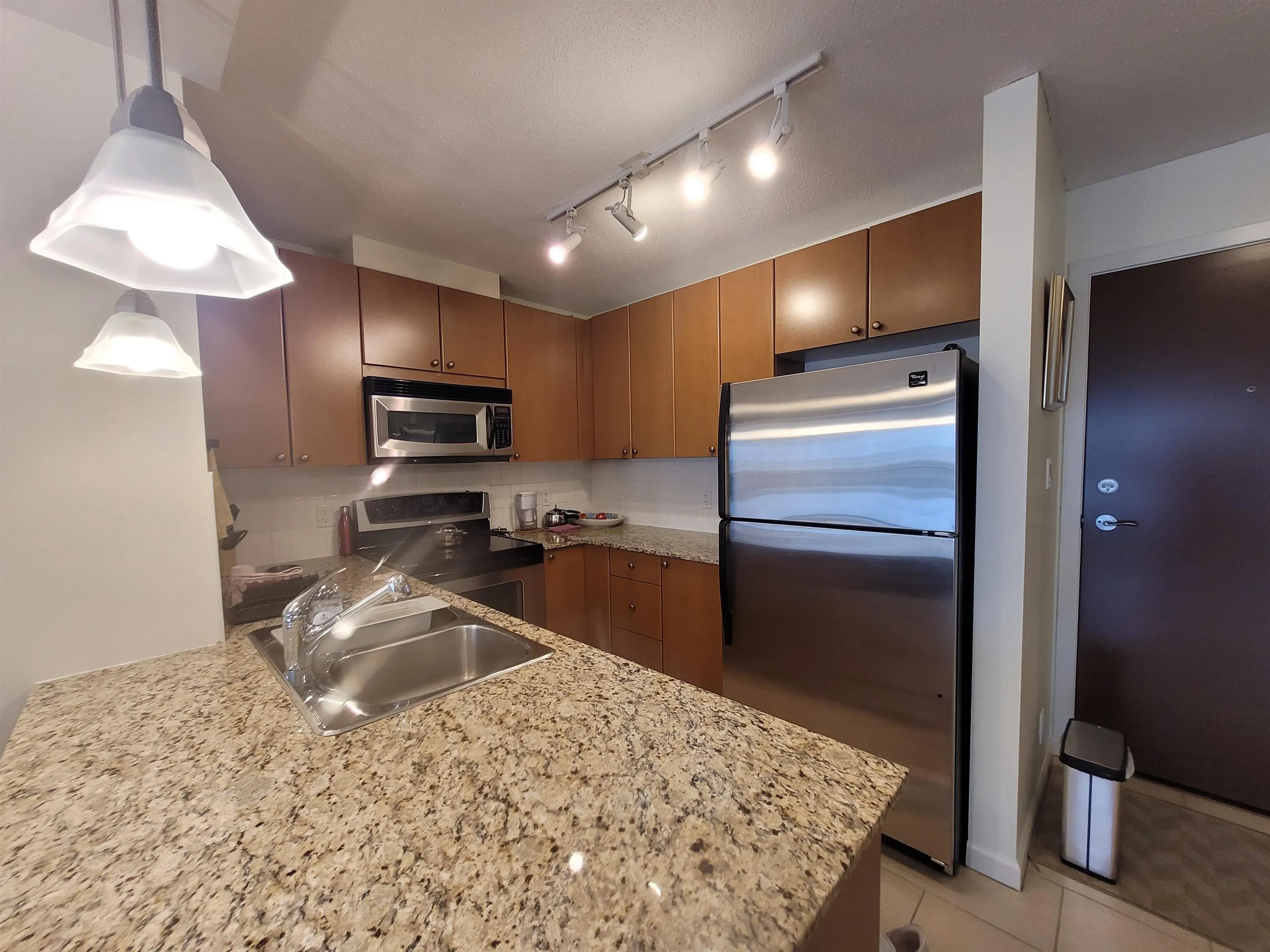 610 Victoria Street #408