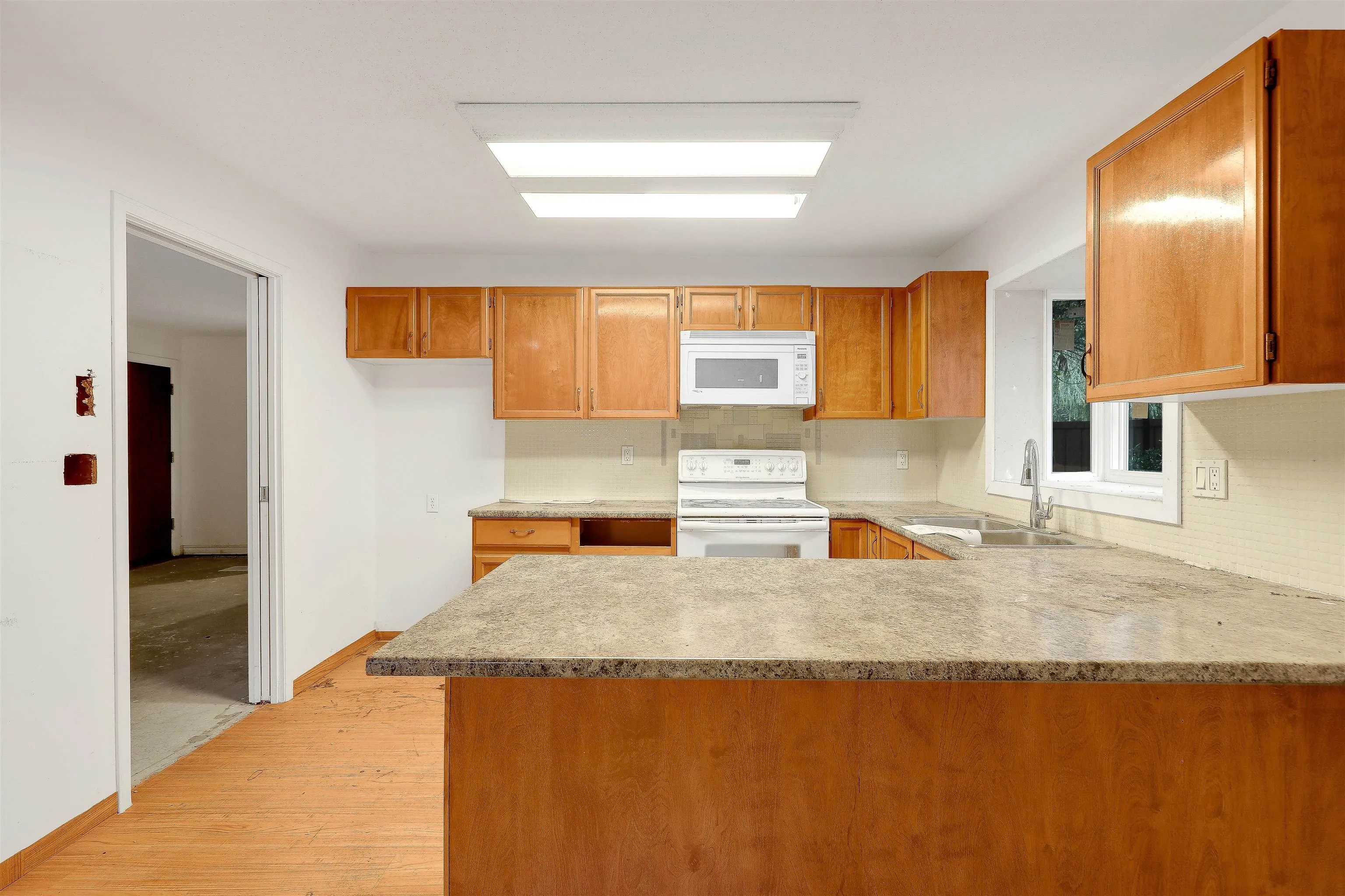 13858 102 Avenue #101