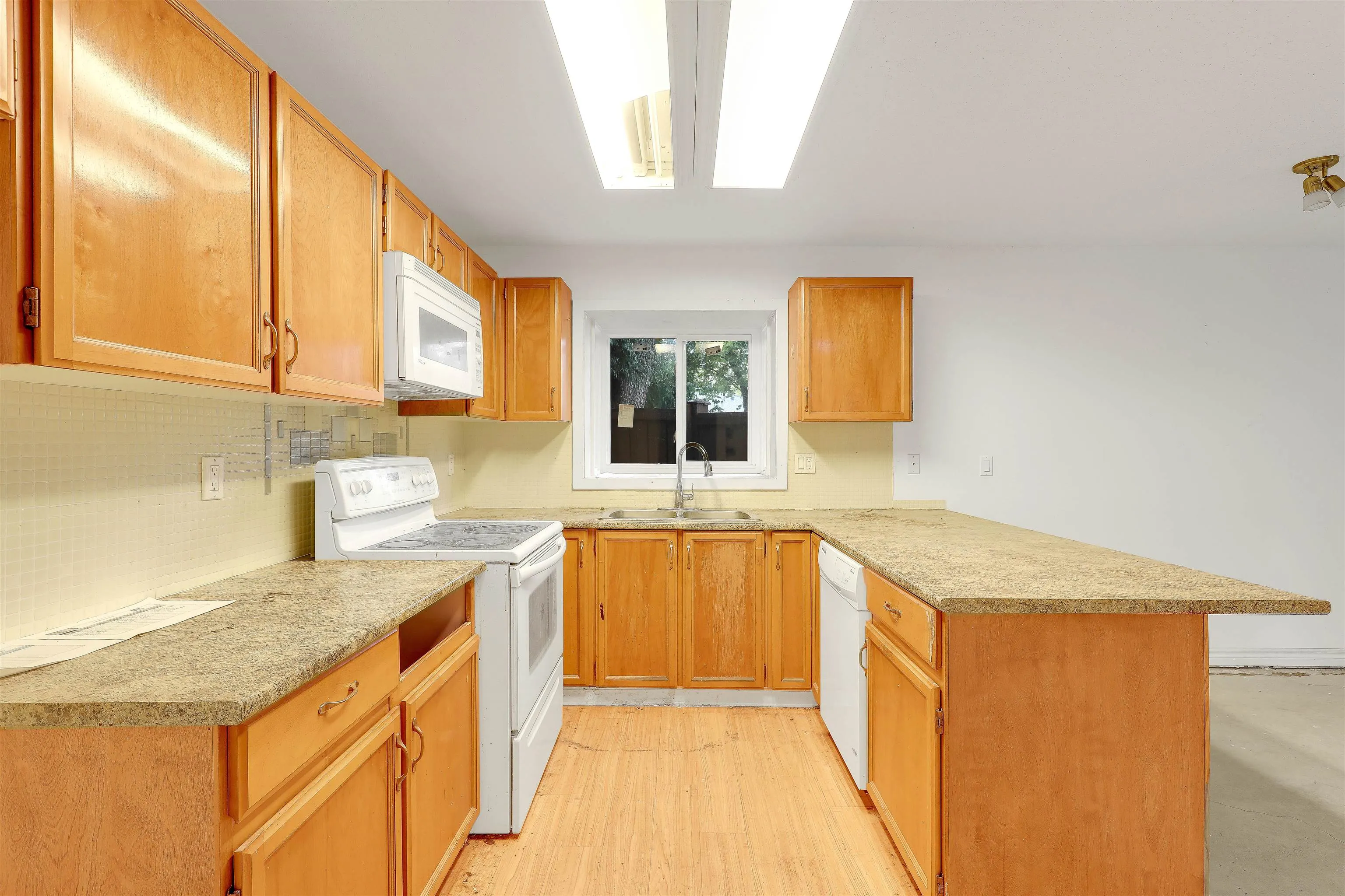 13858 102 Avenue #101