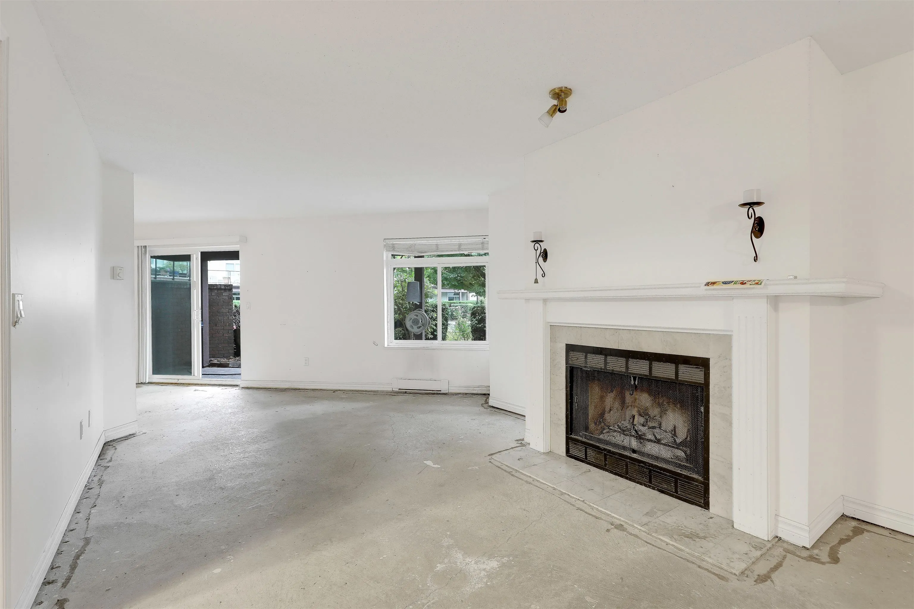 13858 102 Avenue #101