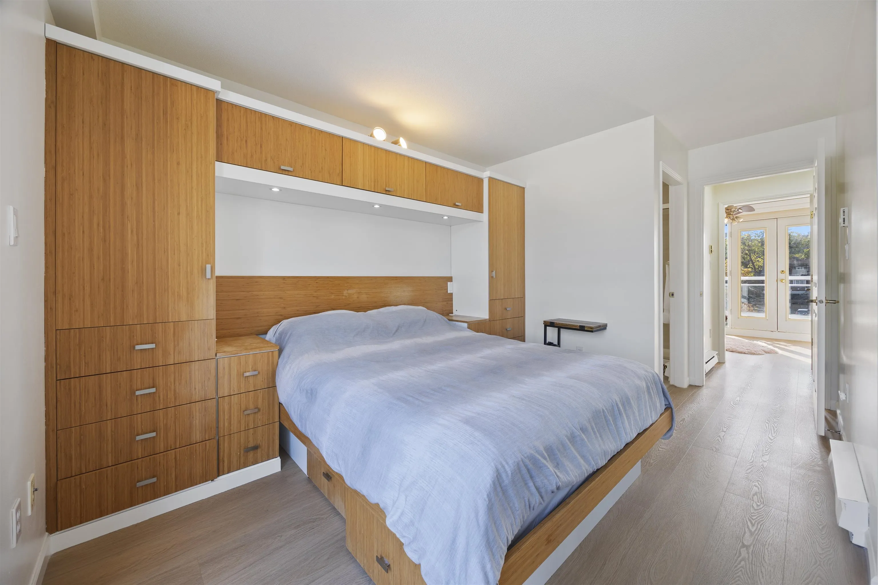 2565 W Broadway Street #316