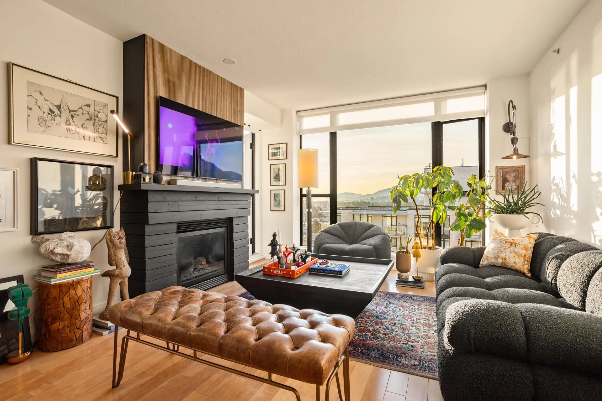 155 W 1st Street #1505