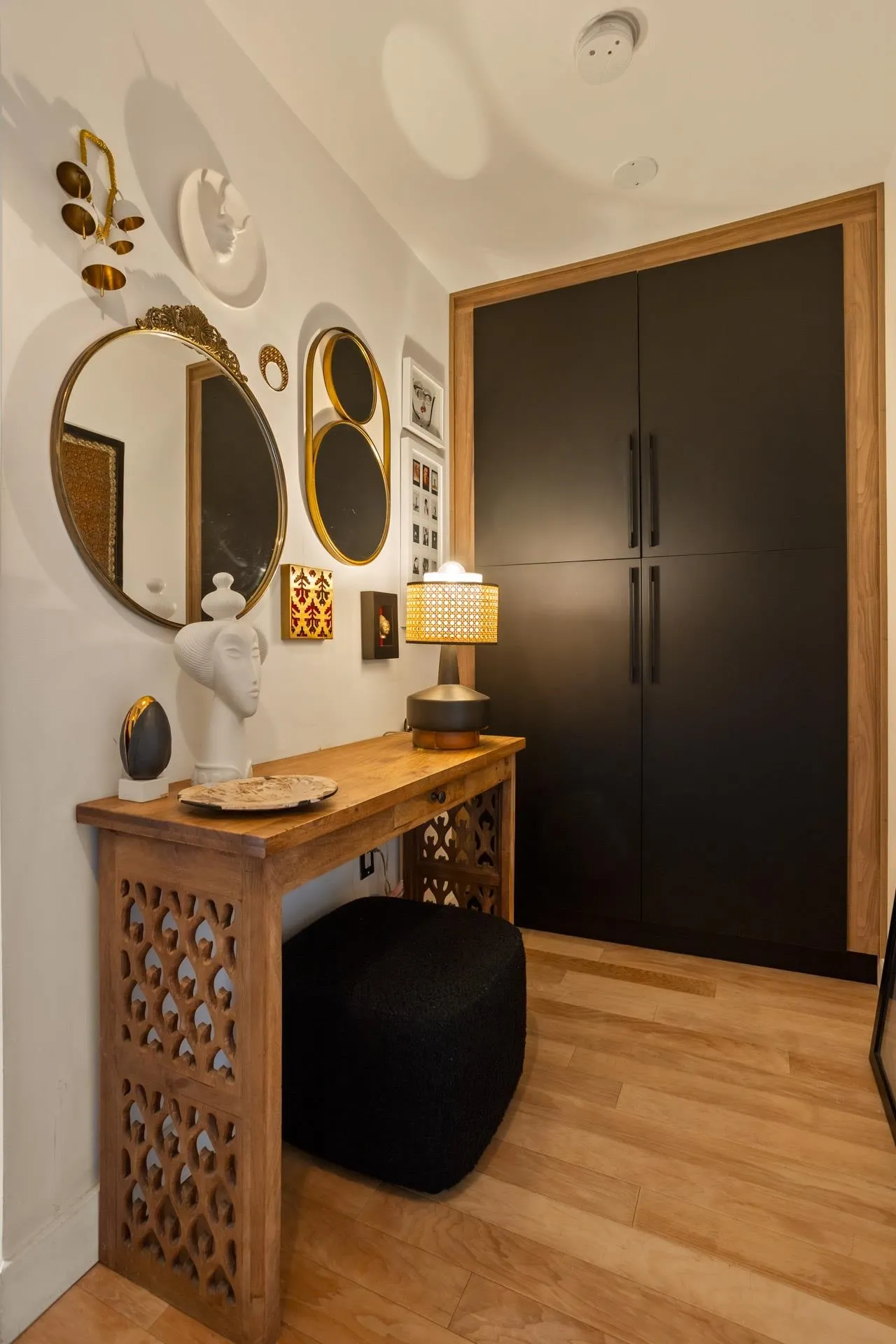 155 W 1st Street #1505