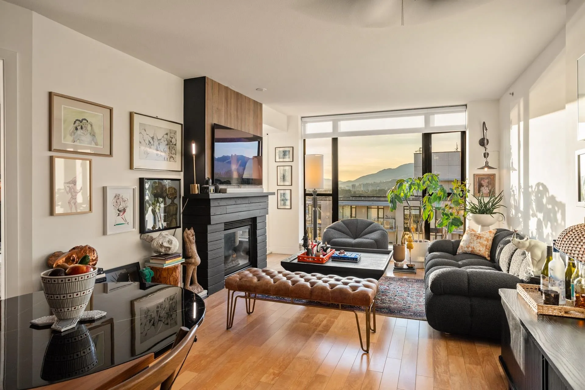 155 W 1st Street #1505