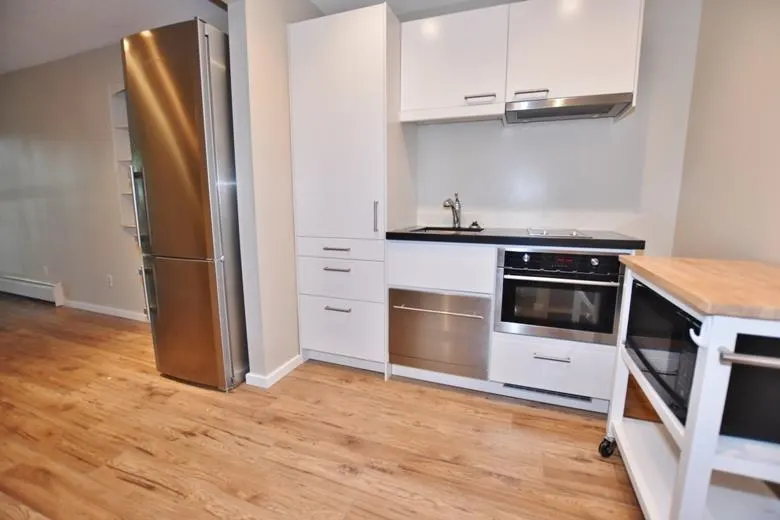 1950 W 8th Avenue #203