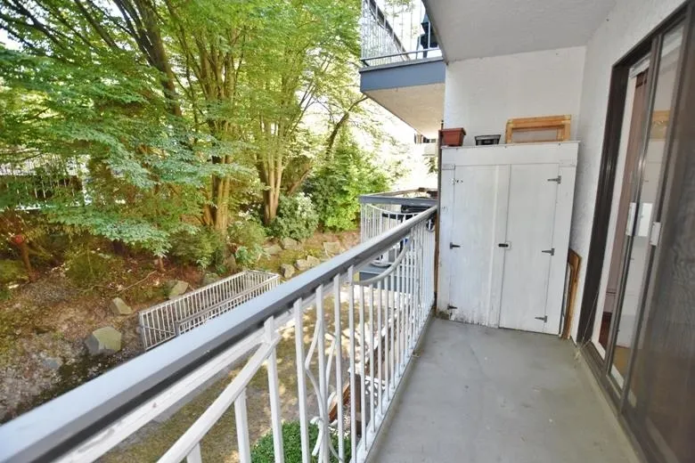 1950 W 8th Avenue #203