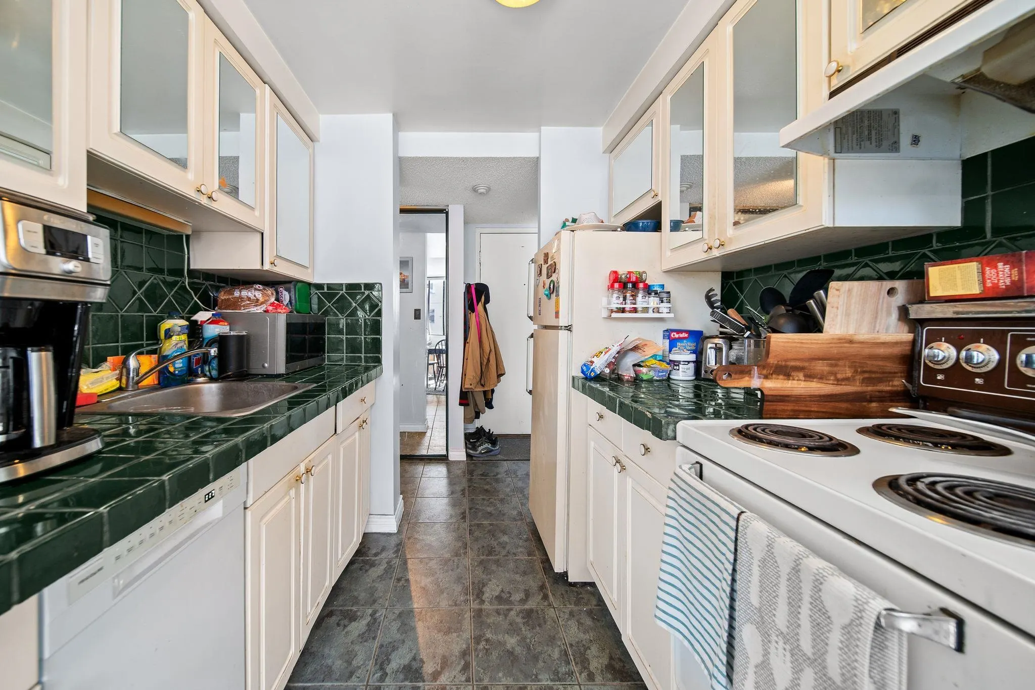 1270 Robson Street #803
