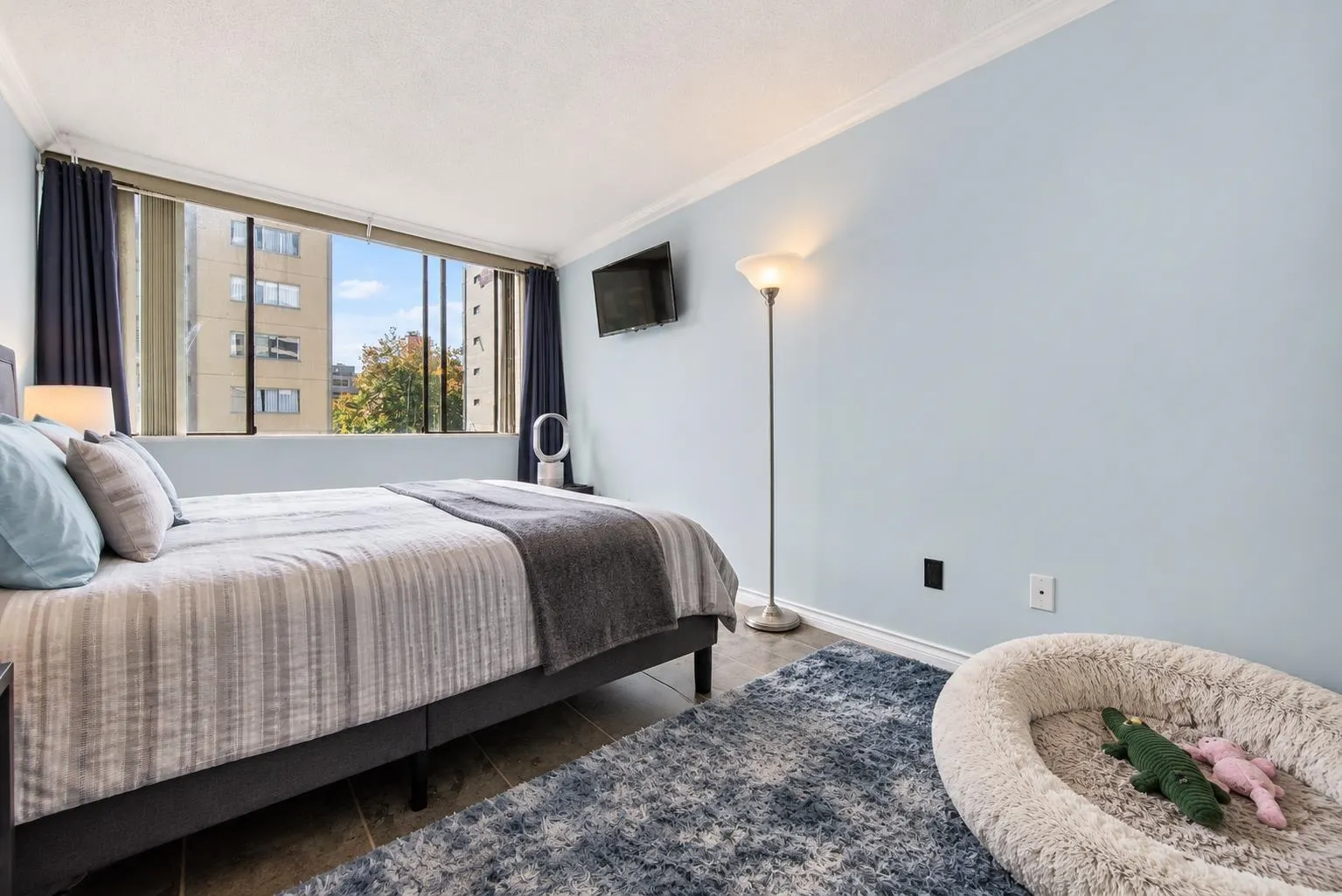 1270 Robson Street #803