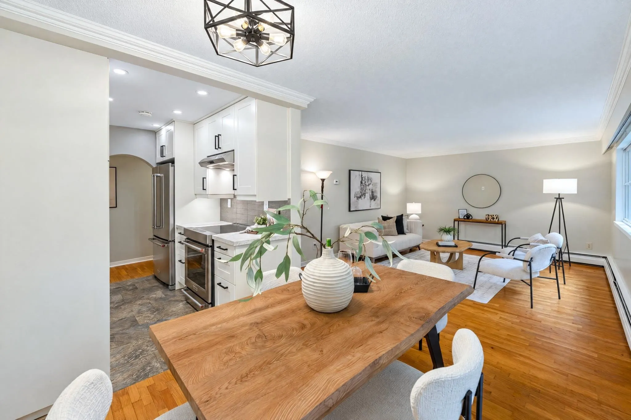 555 W 28th Street #403