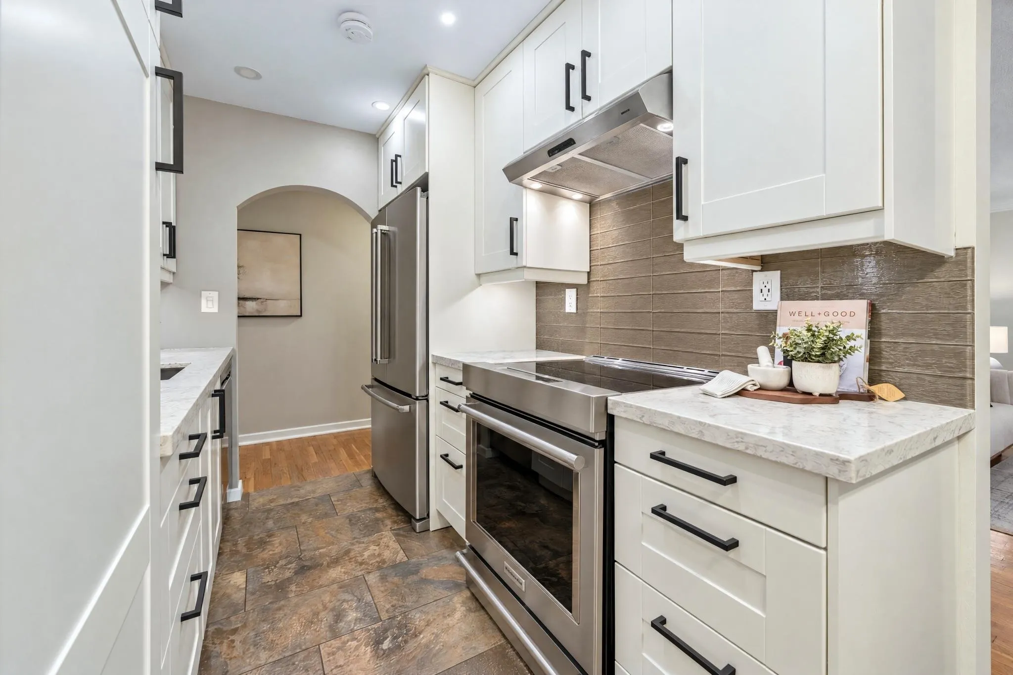 555 W 28th Street #403