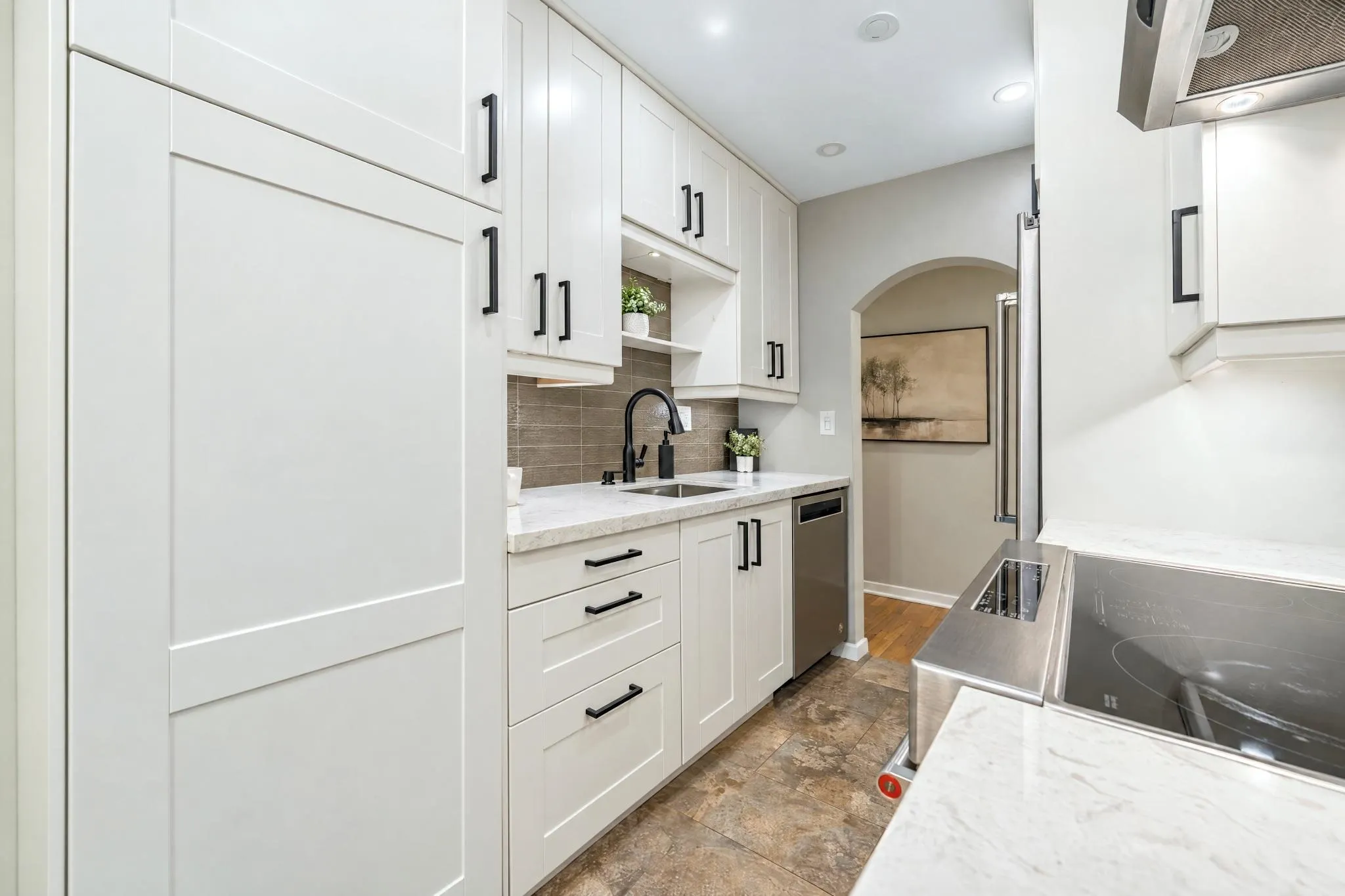 555 W 28th Street #403