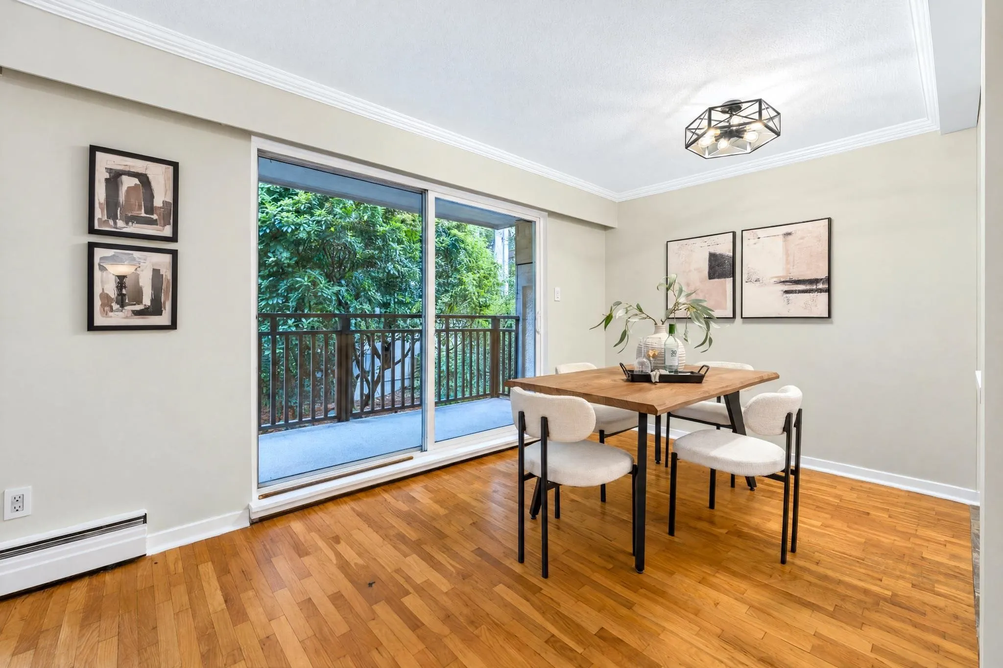 555 W 28th Street #403