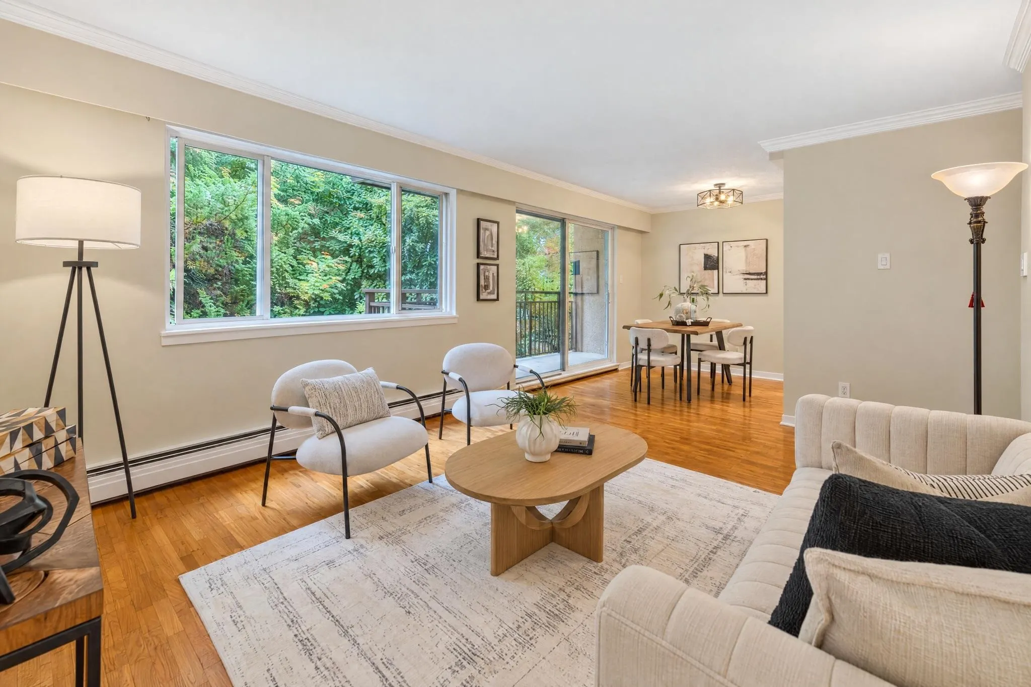 555 W 28th Street #403