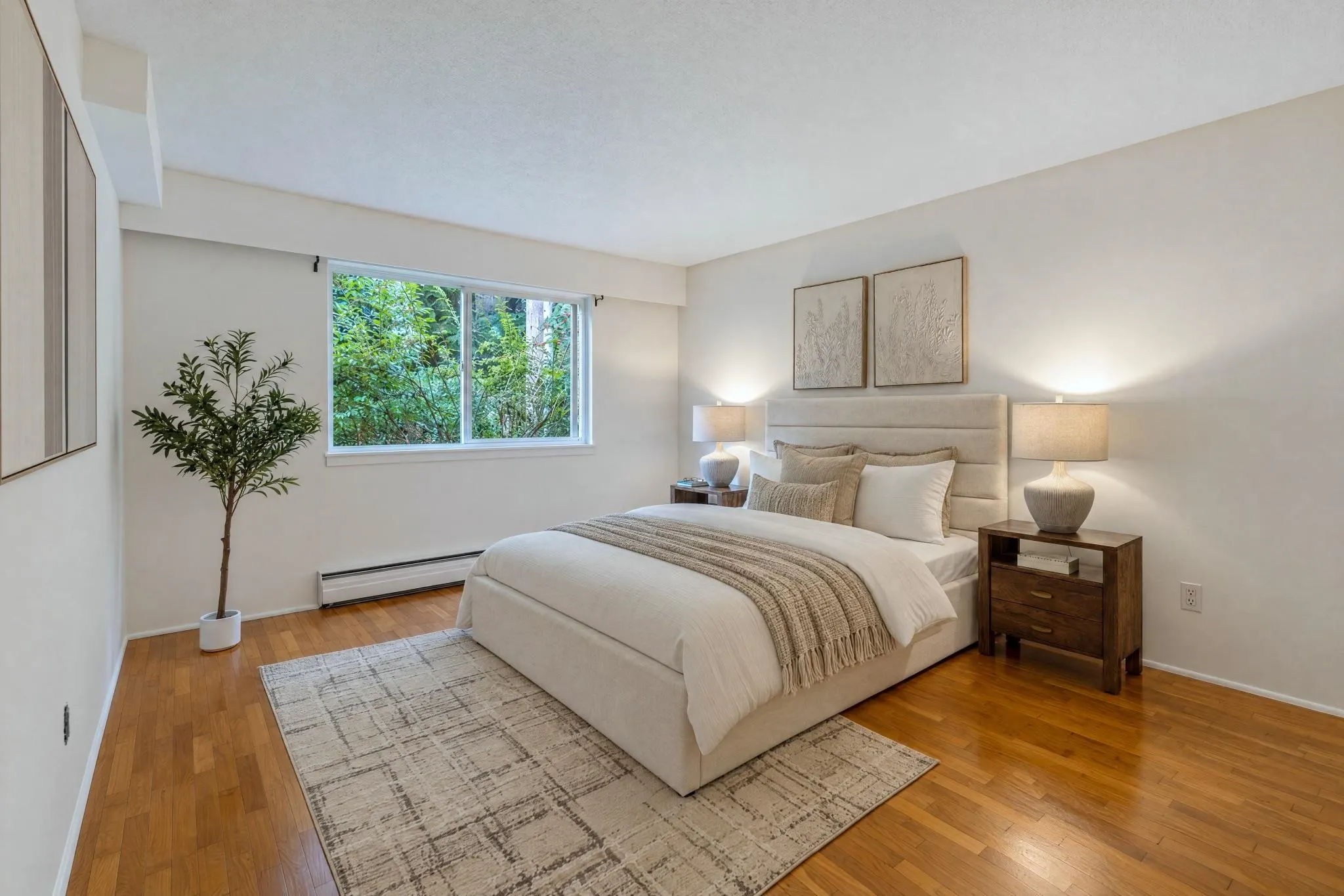 555 W 28th Street #403