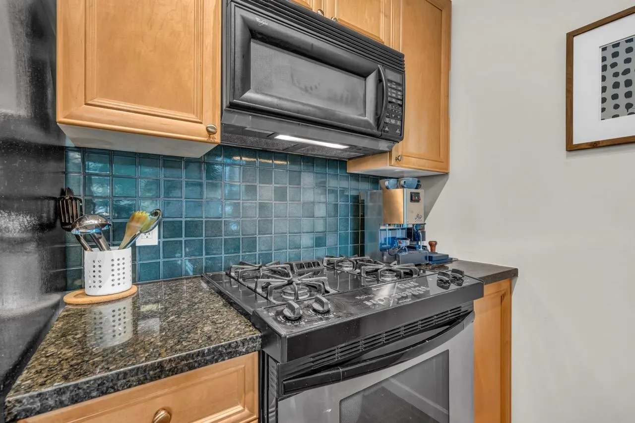 928 W Richards Street #307