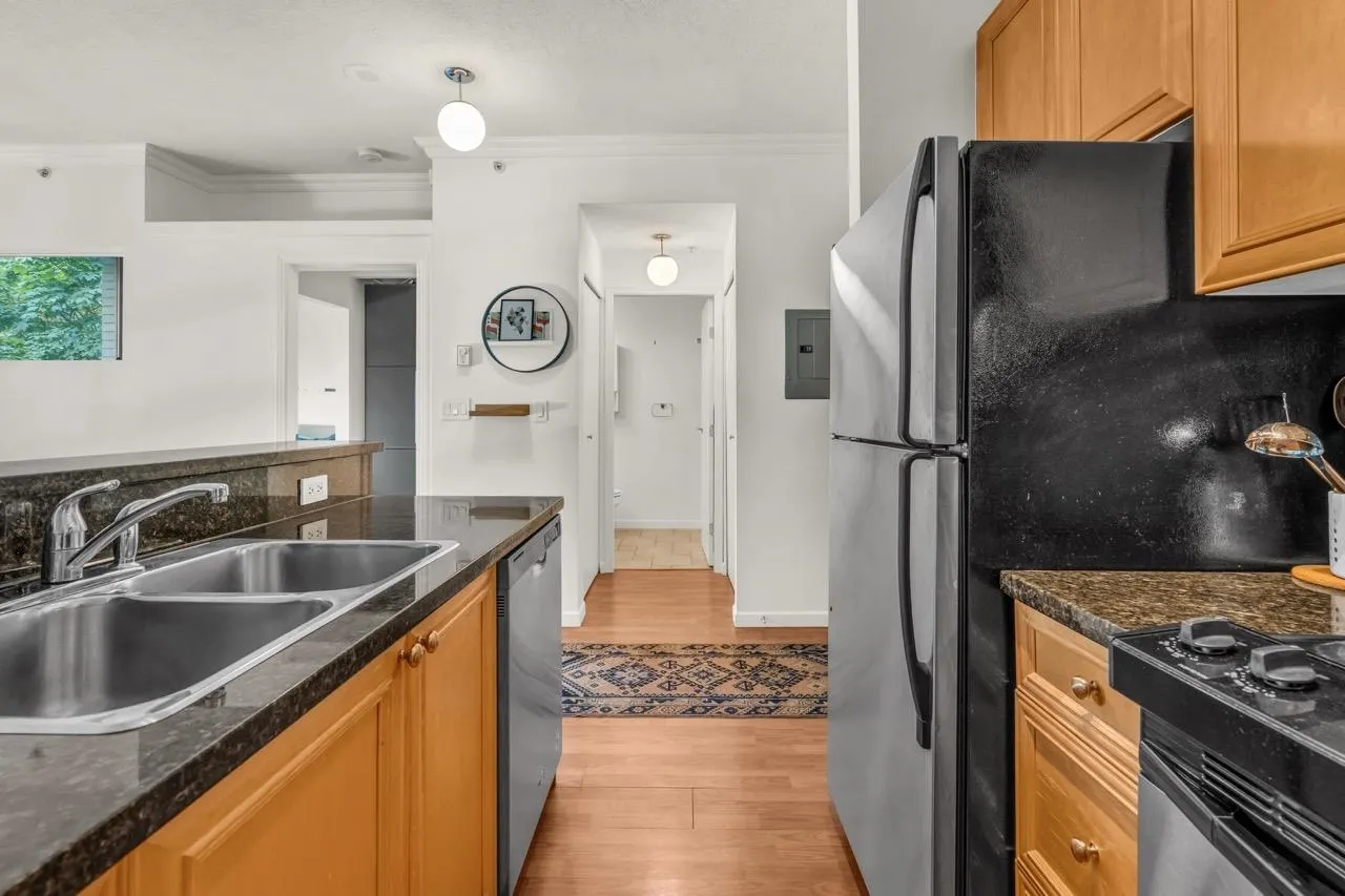 928 W Richards Street #307