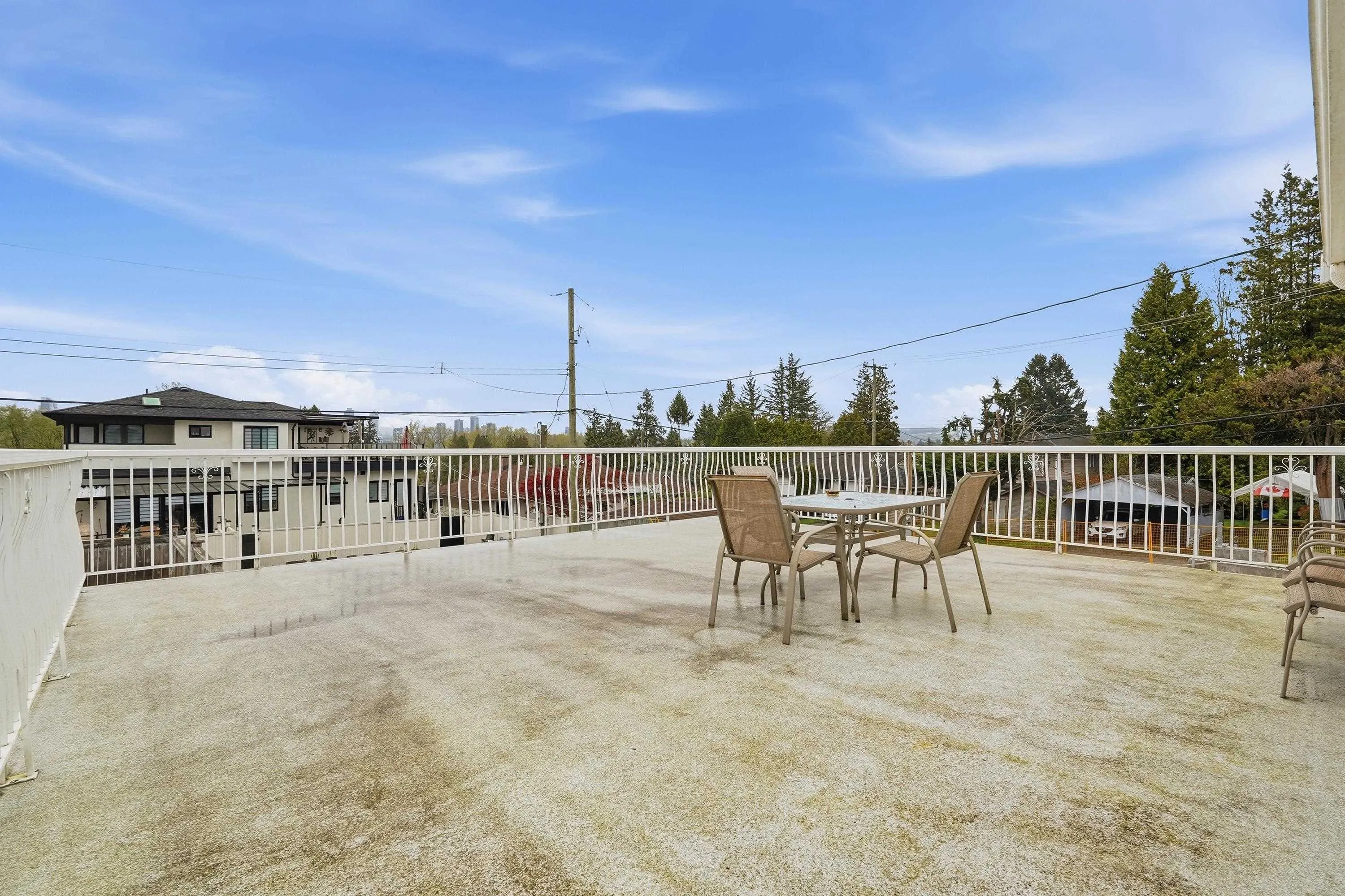 4465 Price Crescent