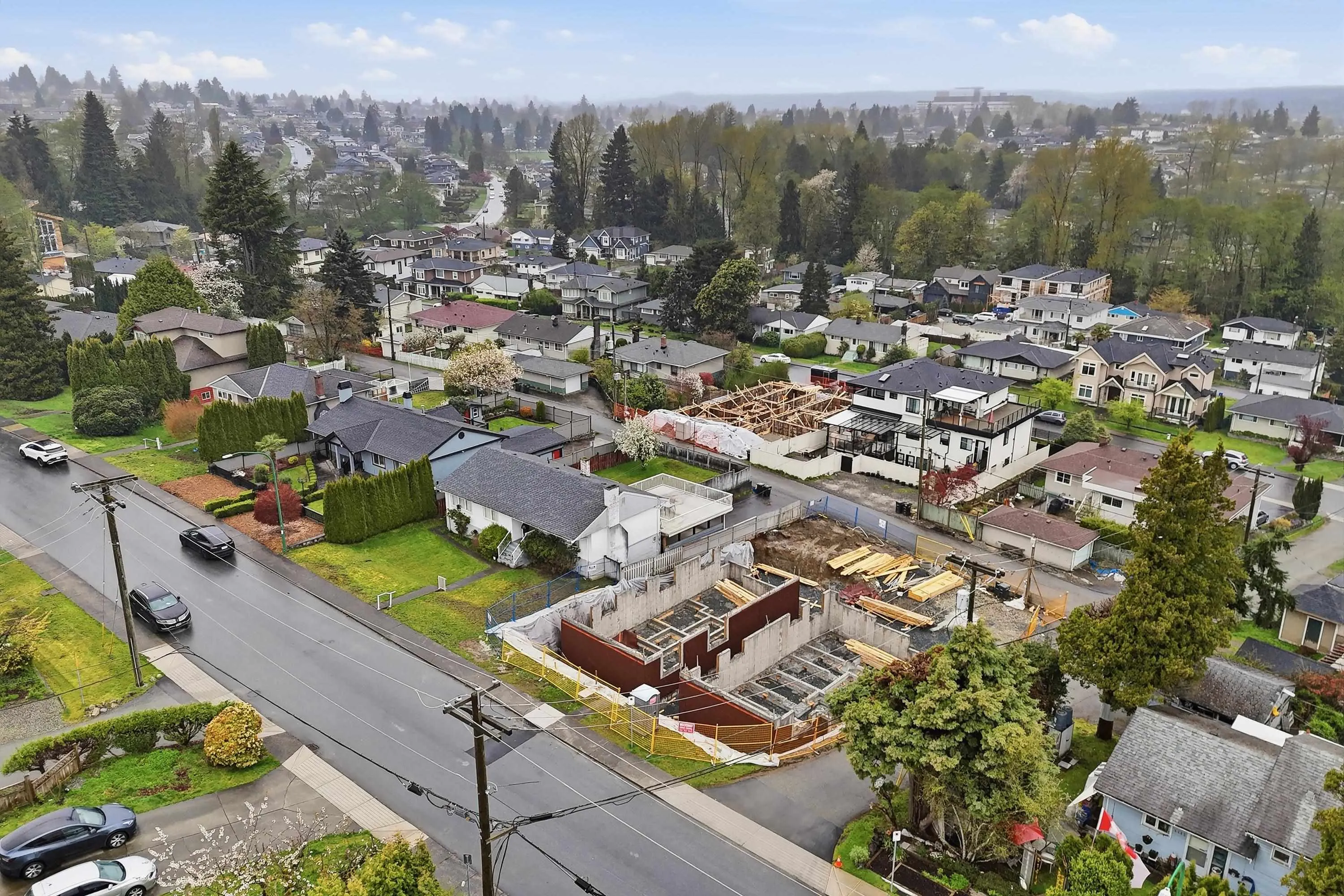 4465 Price Crescent