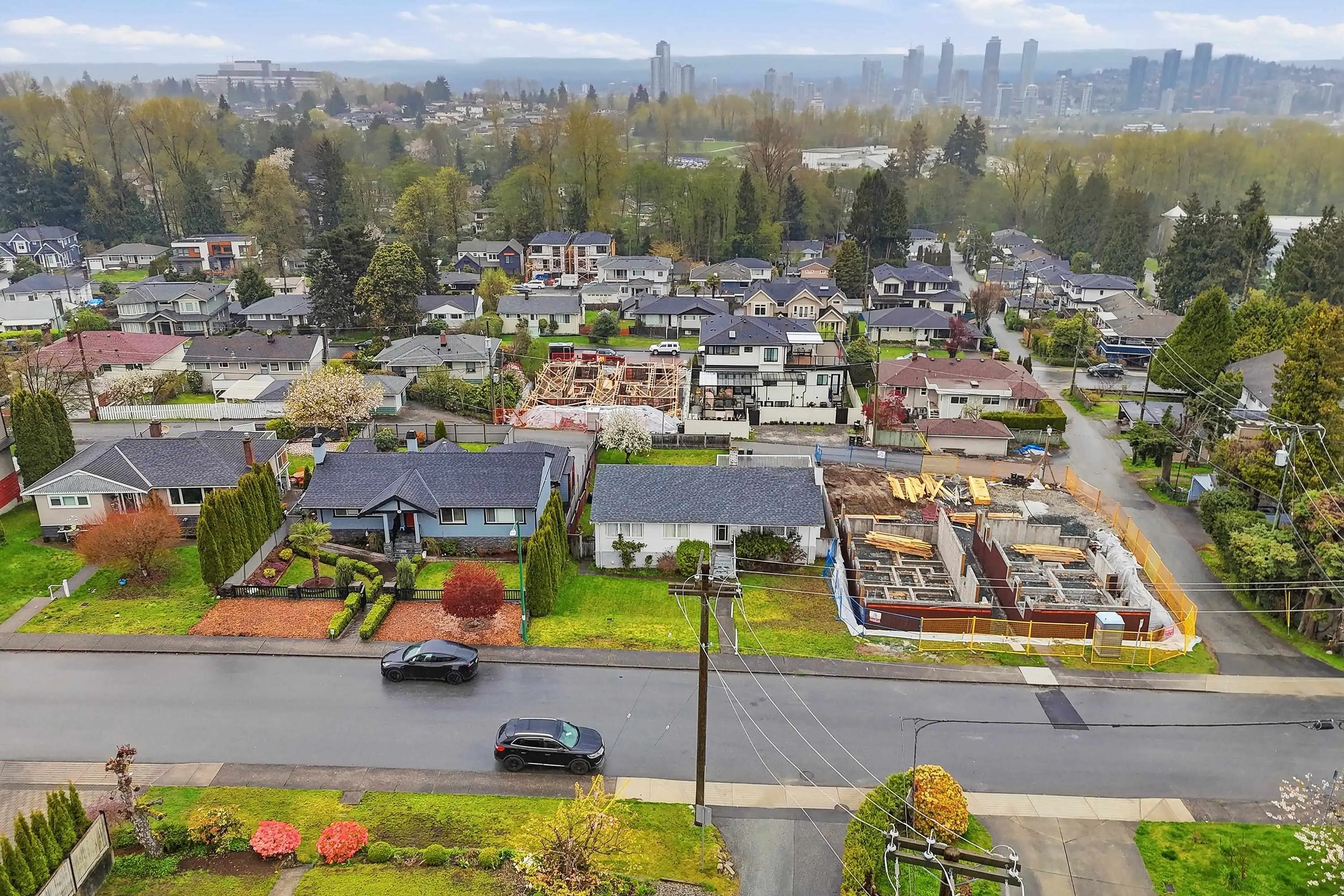 4465 Price Crescent