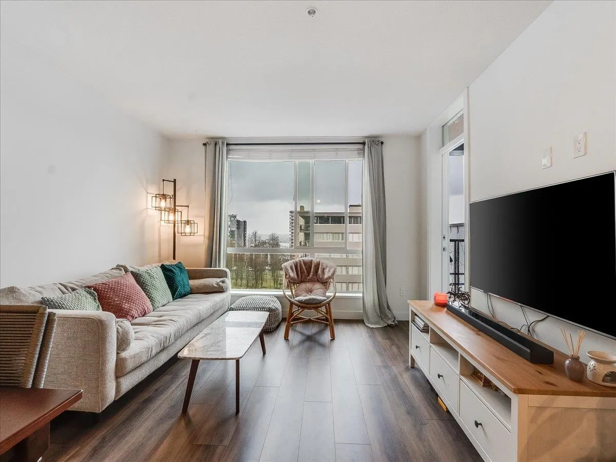 108 E 8th Street #406